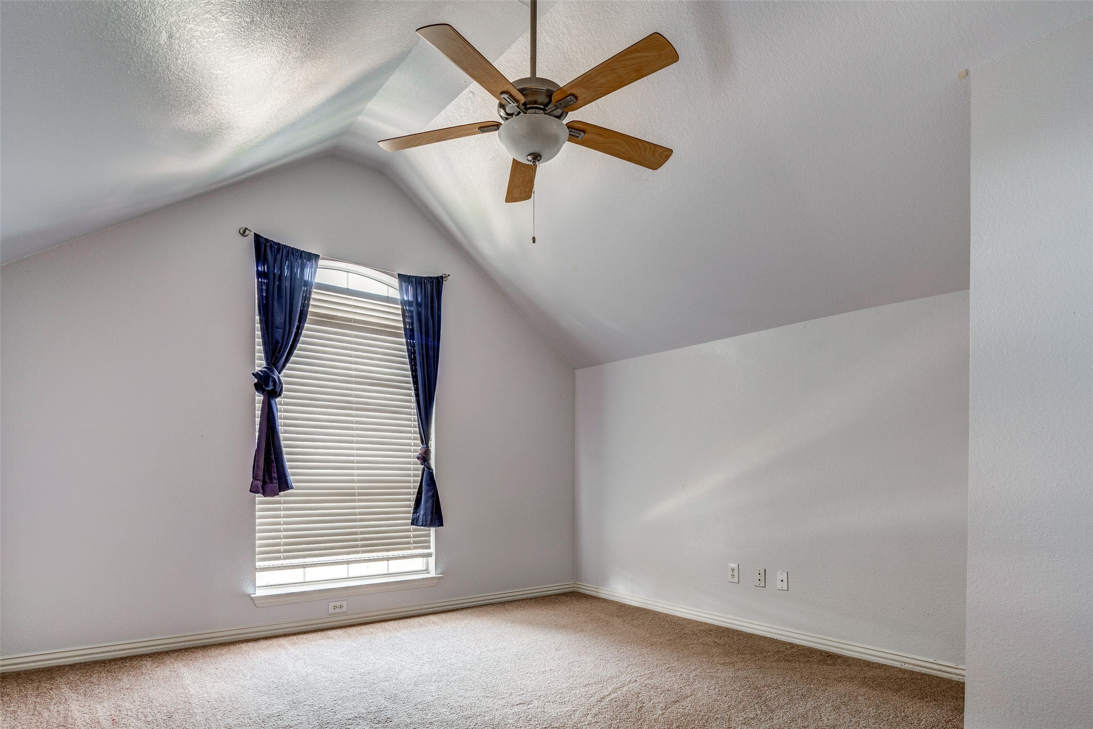 2916 Raven Circle