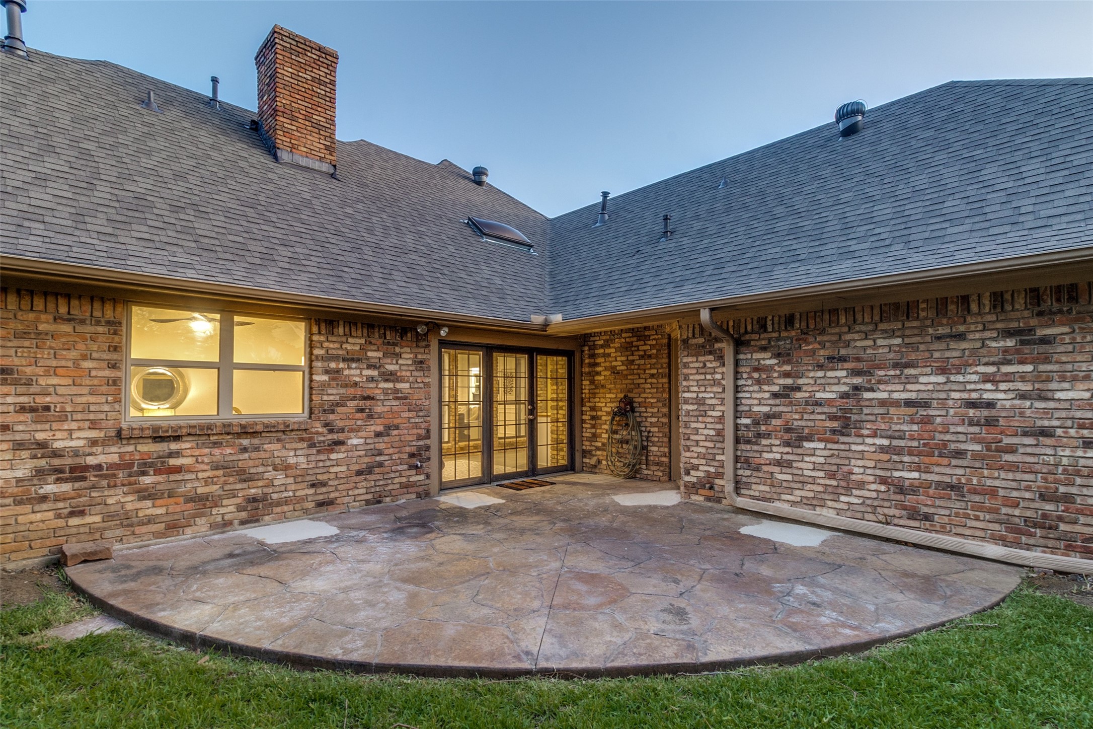 2607 Timberleaf Circle