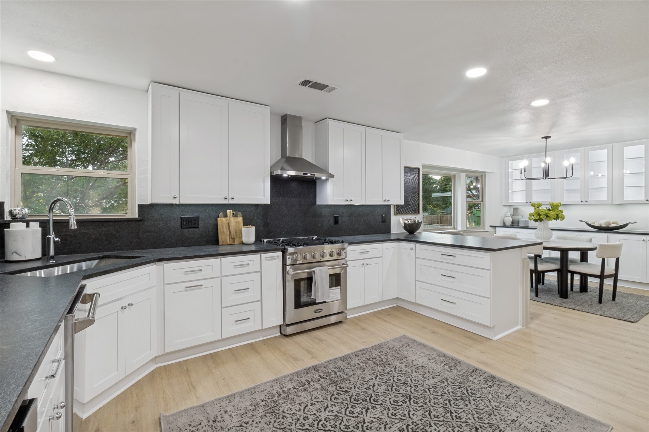 2607 Timberleaf Circle