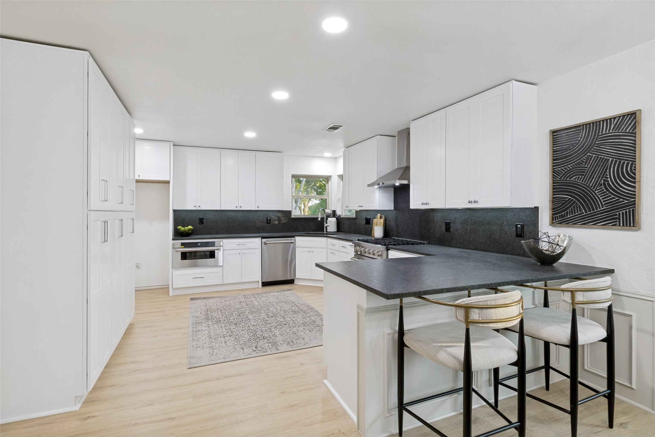 2607 Timberleaf Circle
