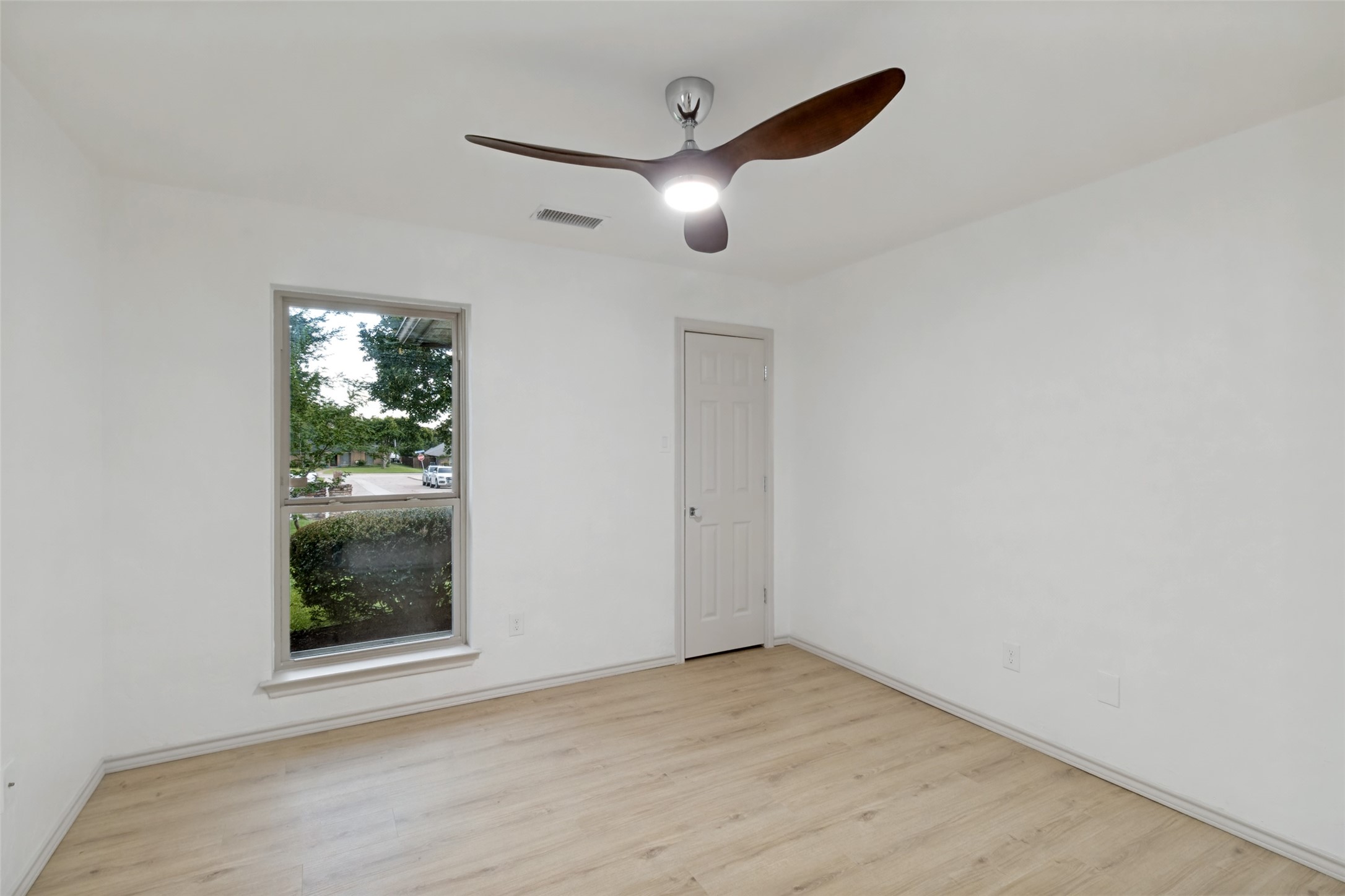 2607 Timberleaf Circle