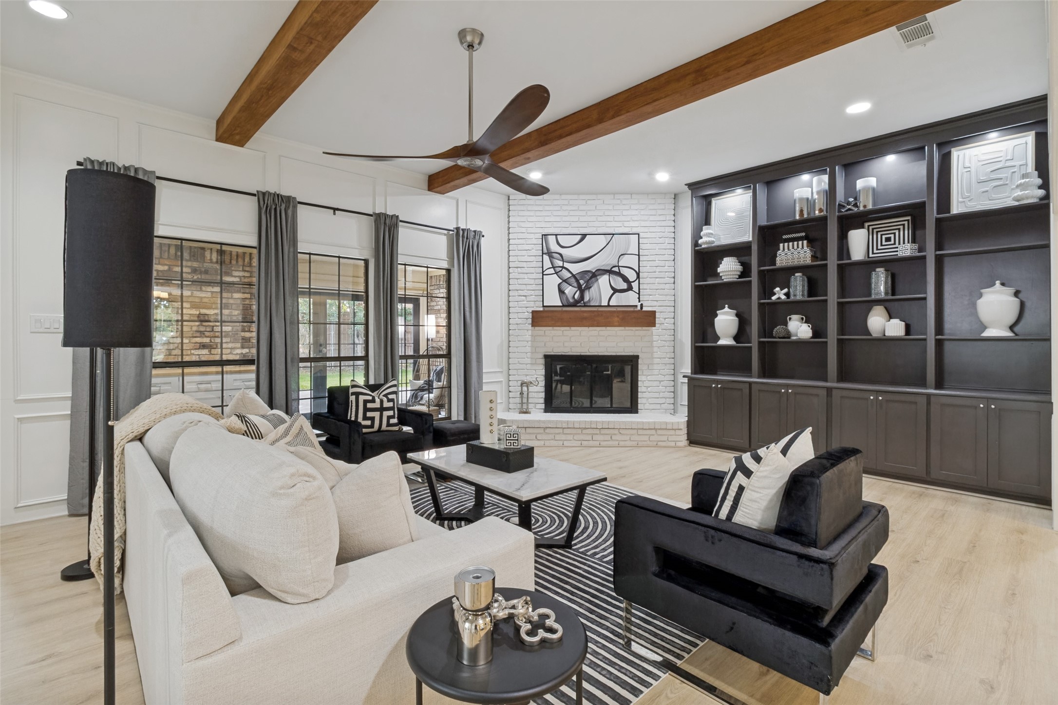 2607 Timberleaf Circle