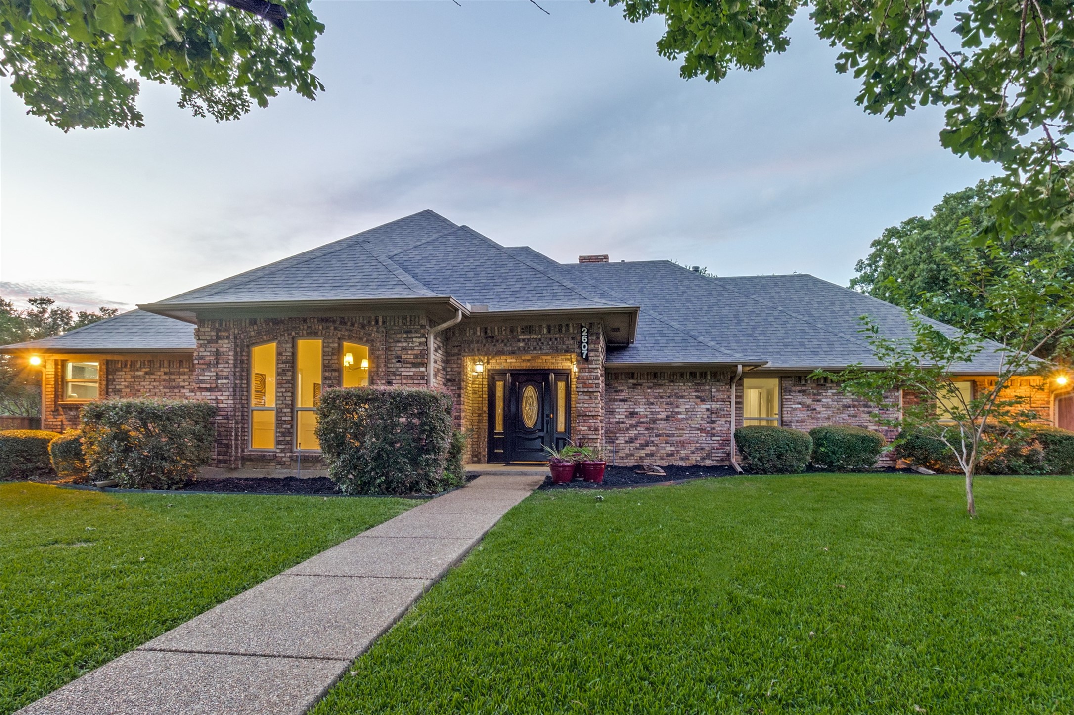 2607 Timberleaf Circle
