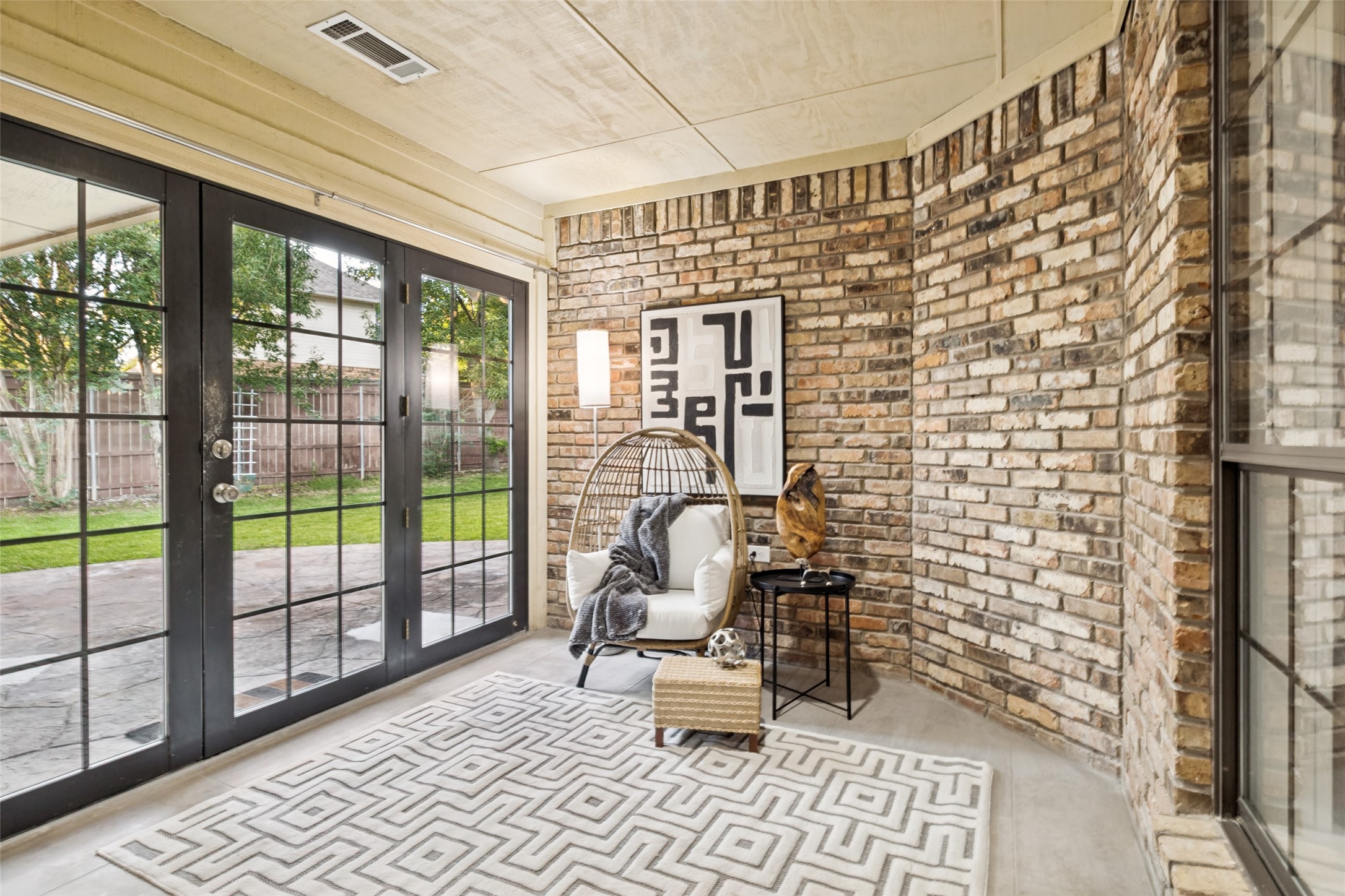 2607 Timberleaf Circle