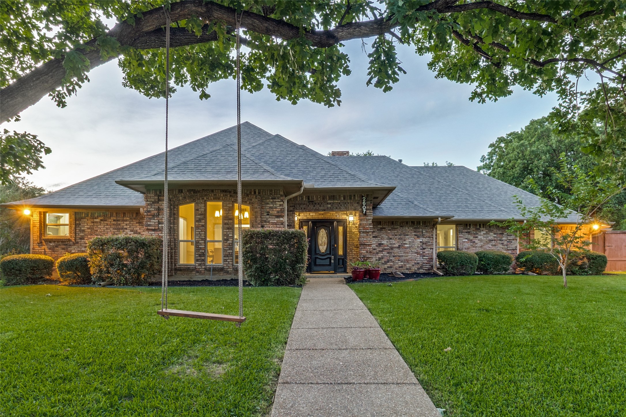 2607 Timberleaf Circle