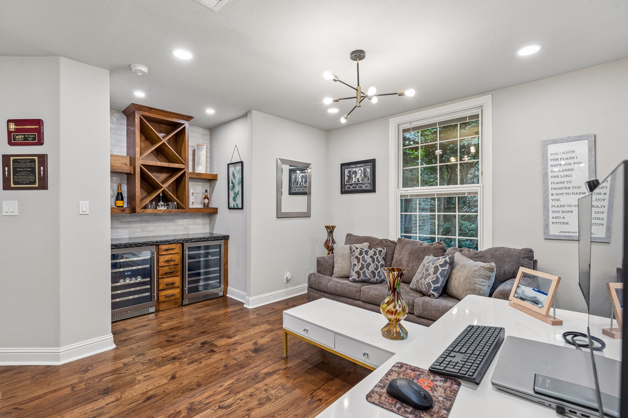 8 Shadywood Lane