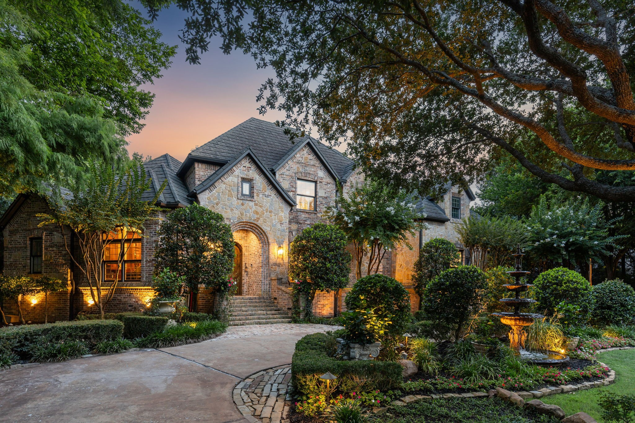 8 Shadywood Lane