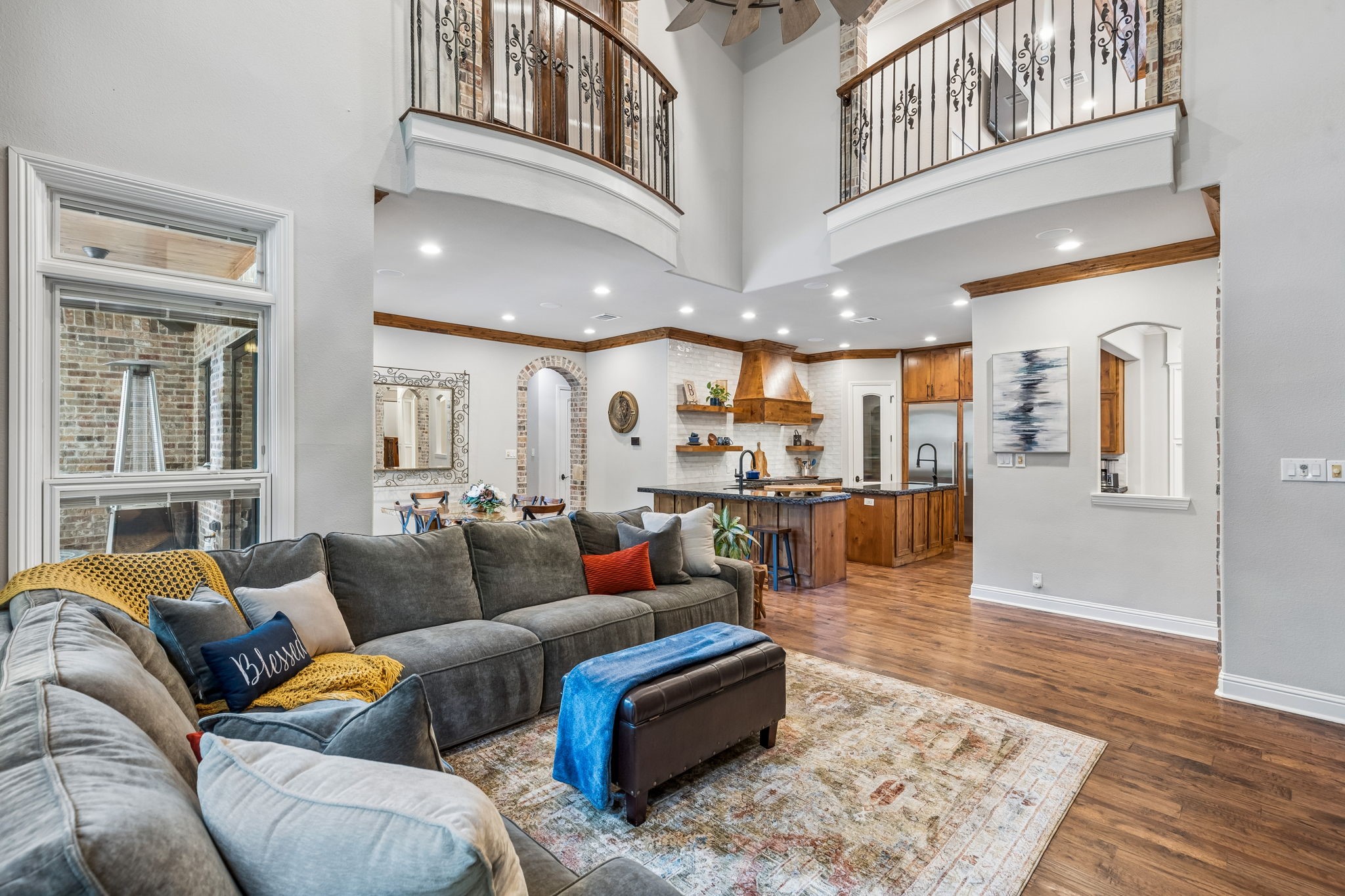 8 Shadywood Lane