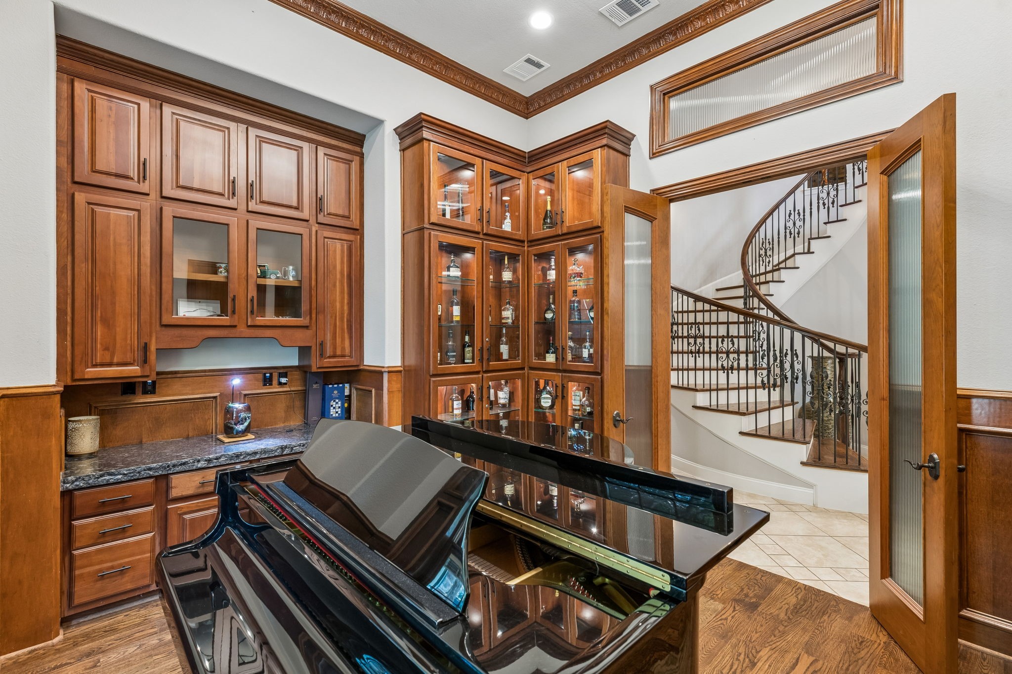 8 Shadywood Lane