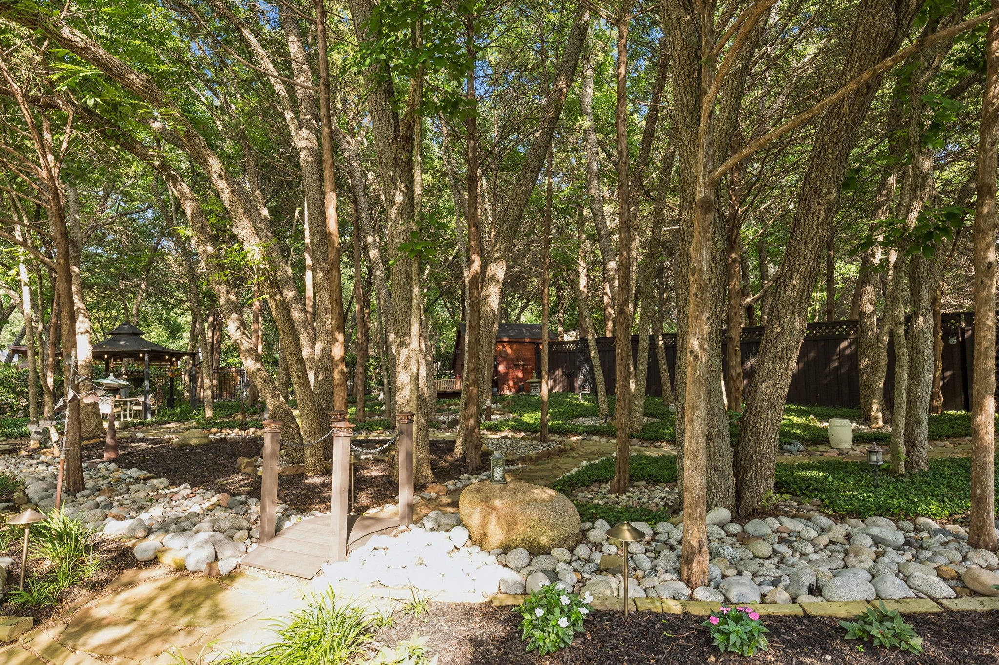 8 Shadywood Lane