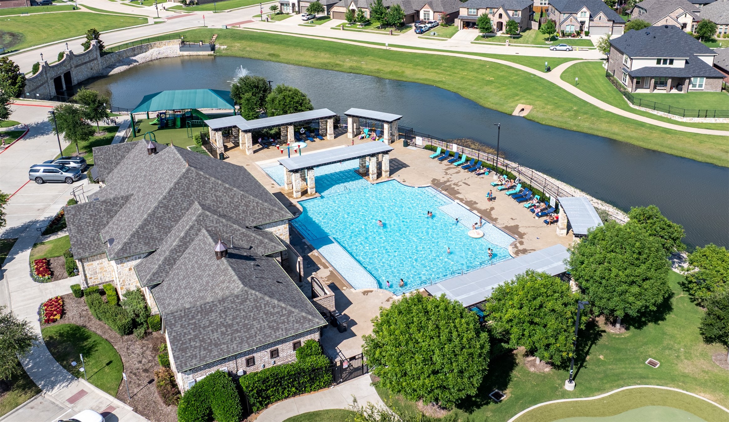 2715 Willow Lane
