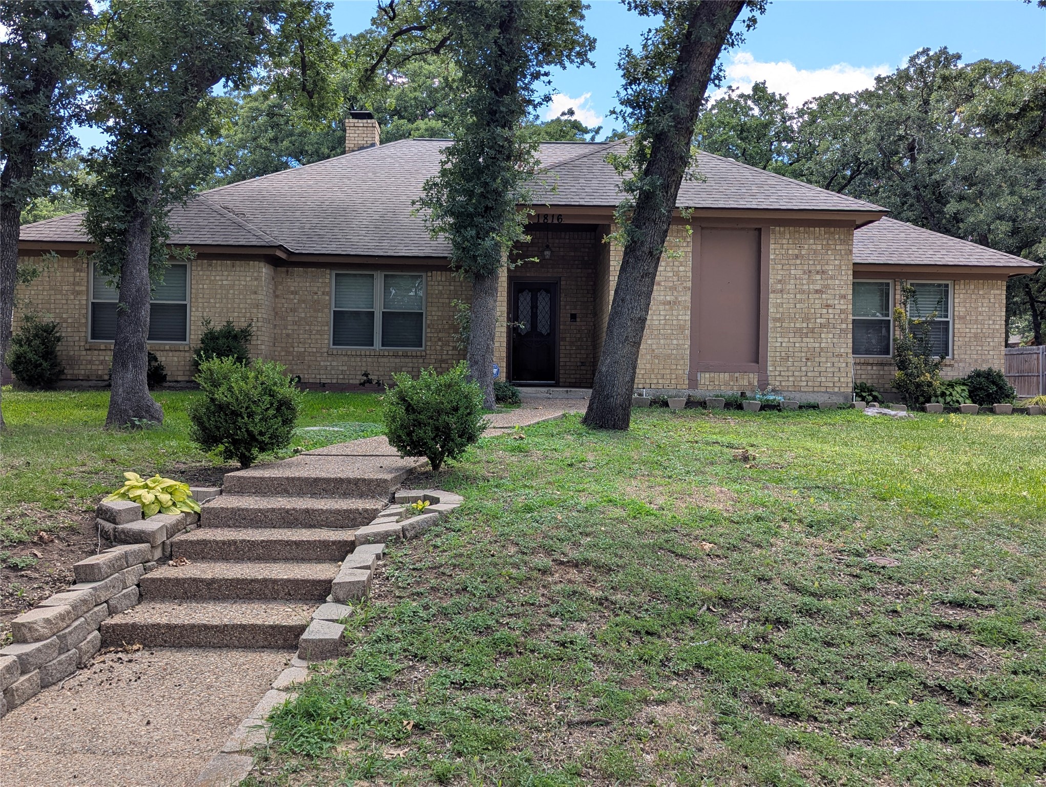 1816 Crooked Lane