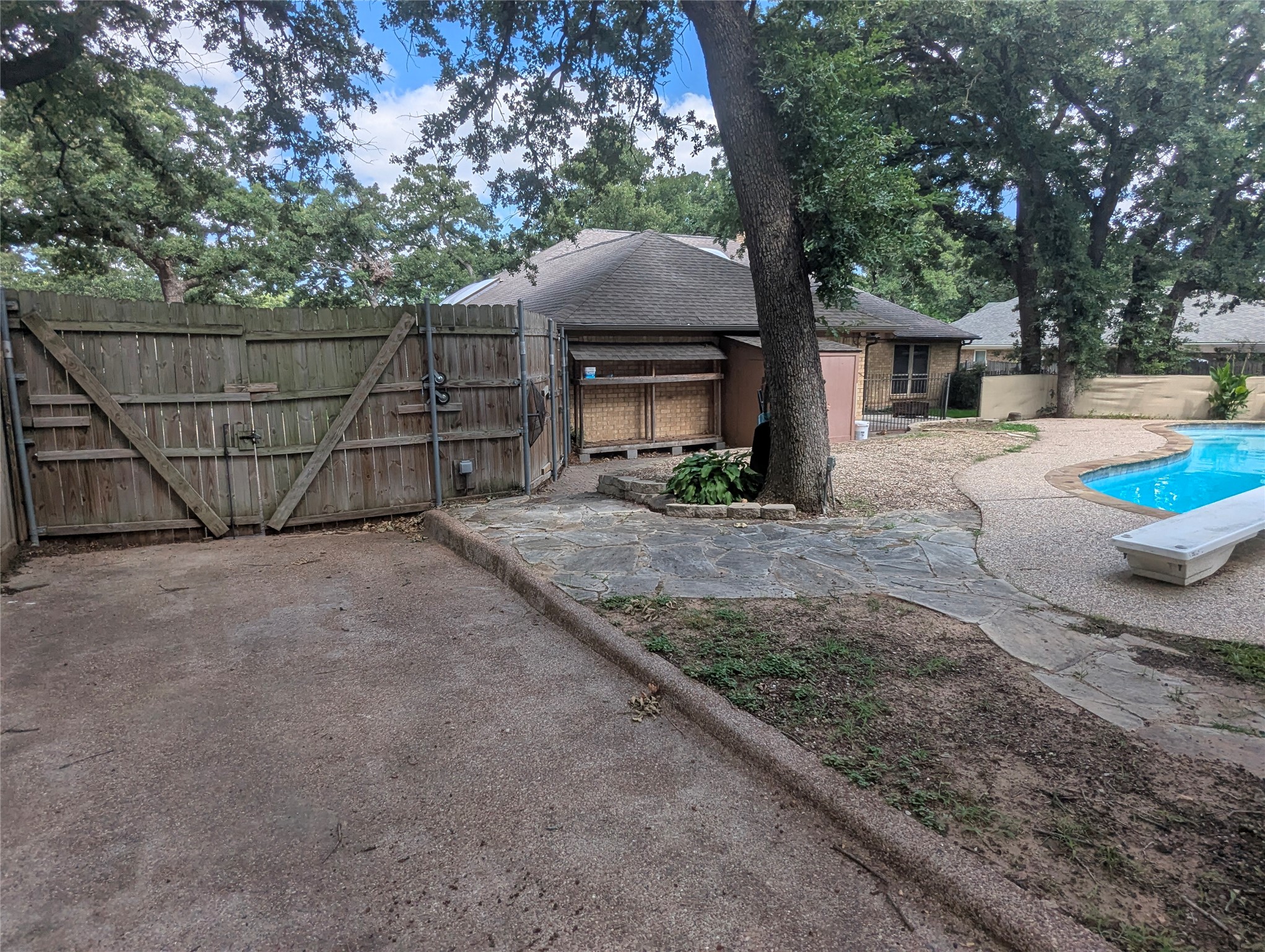 1816 Crooked Lane