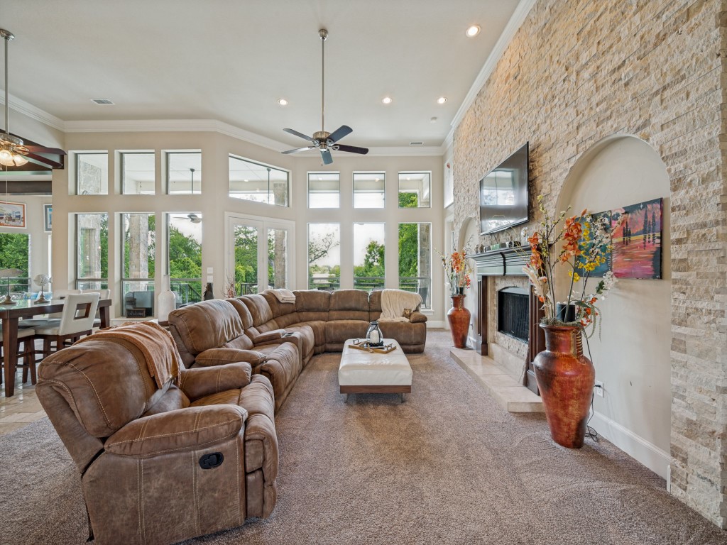 1549 Brook Lane