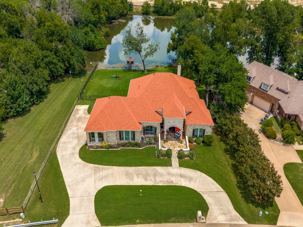 1549 Brook Lane