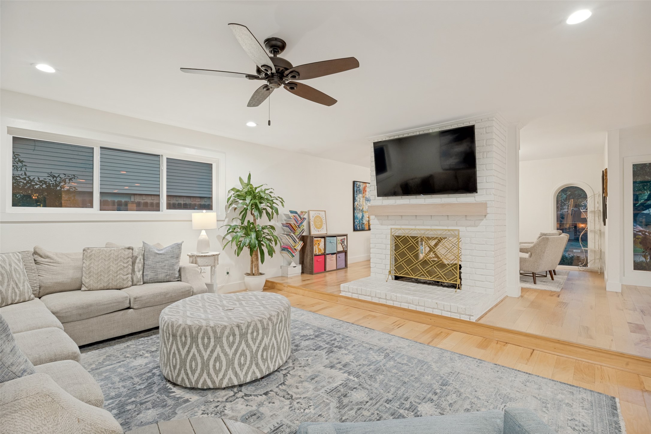 2506 Grandview Drive