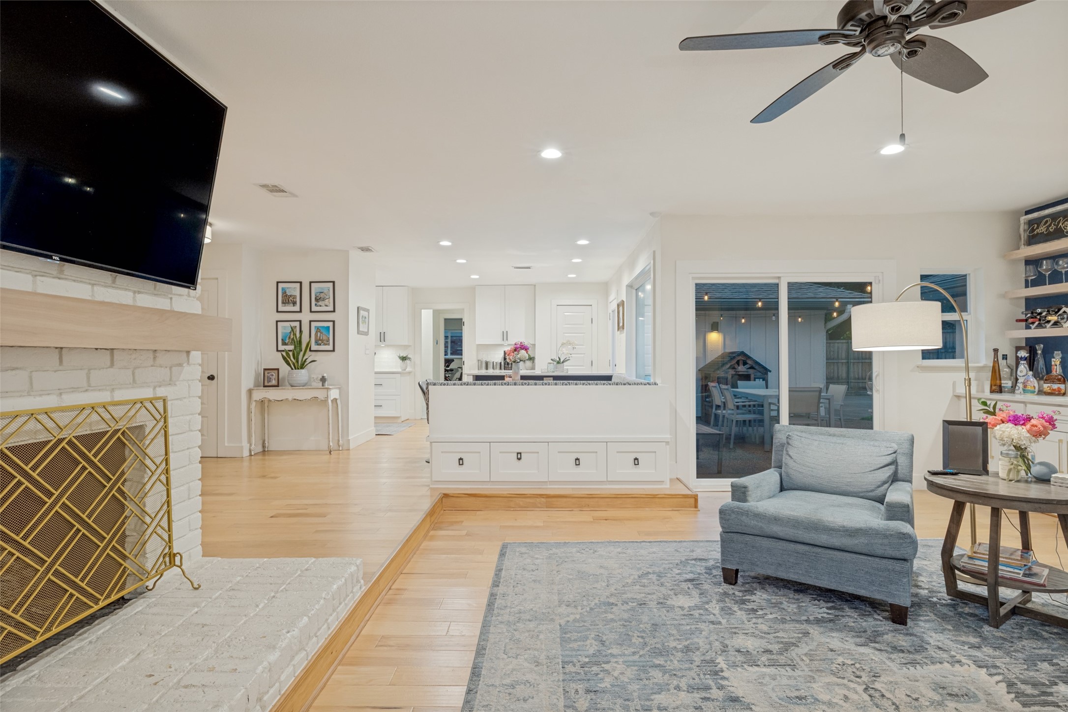 2506 Grandview Drive