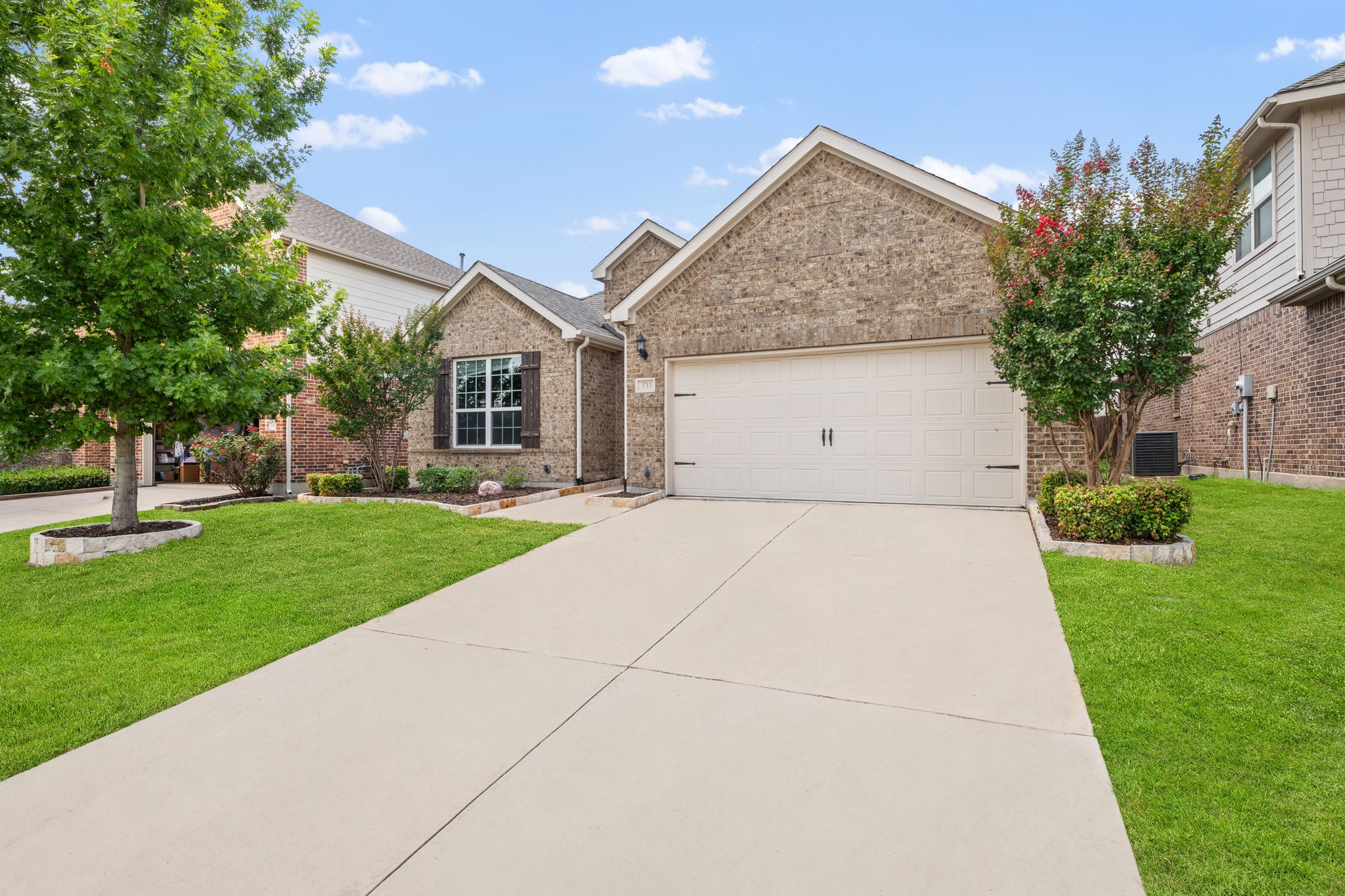 3713 Limousine Parkway