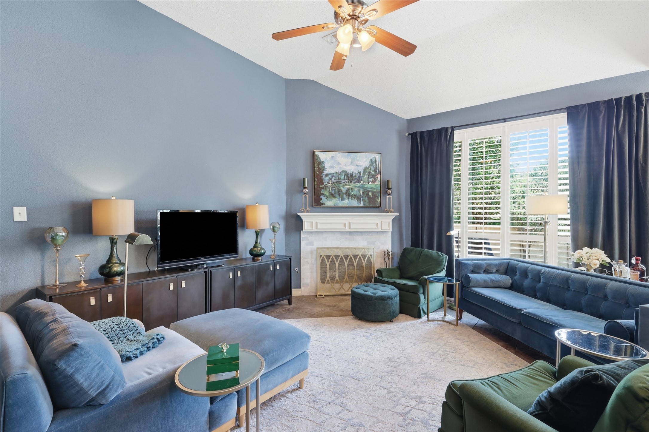 203 Applewood Court
