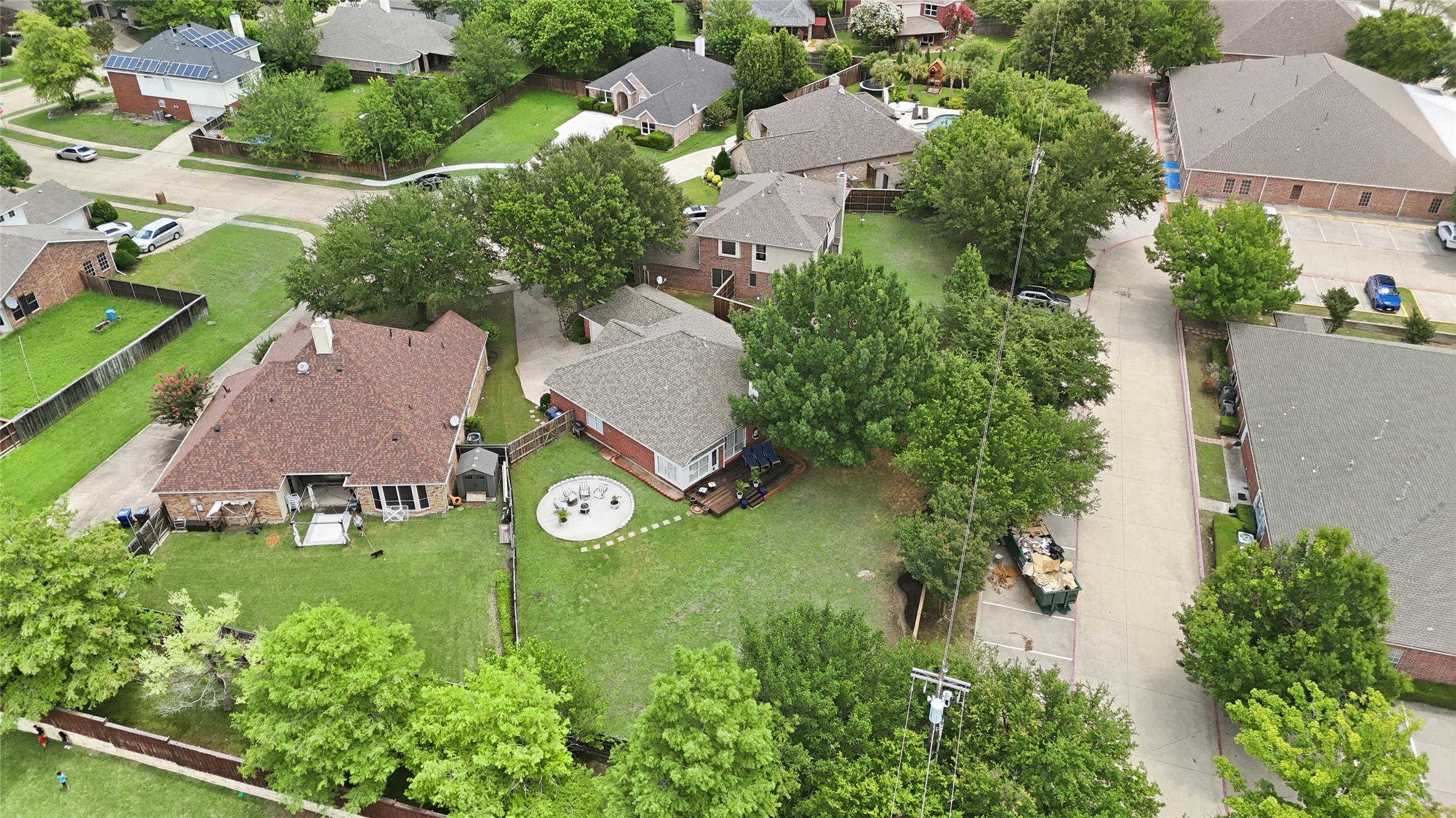 203 Applewood Court