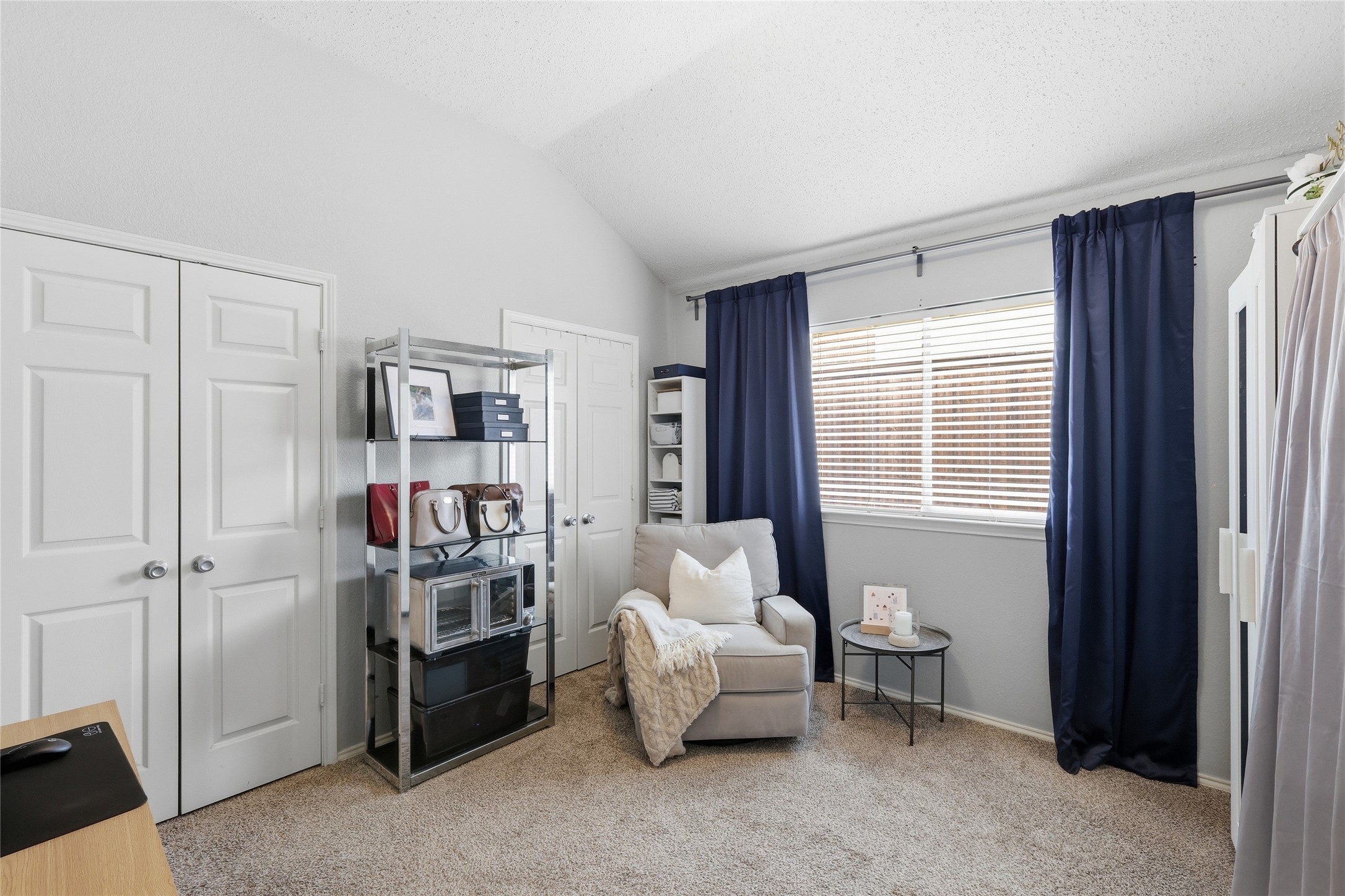 203 Applewood Court