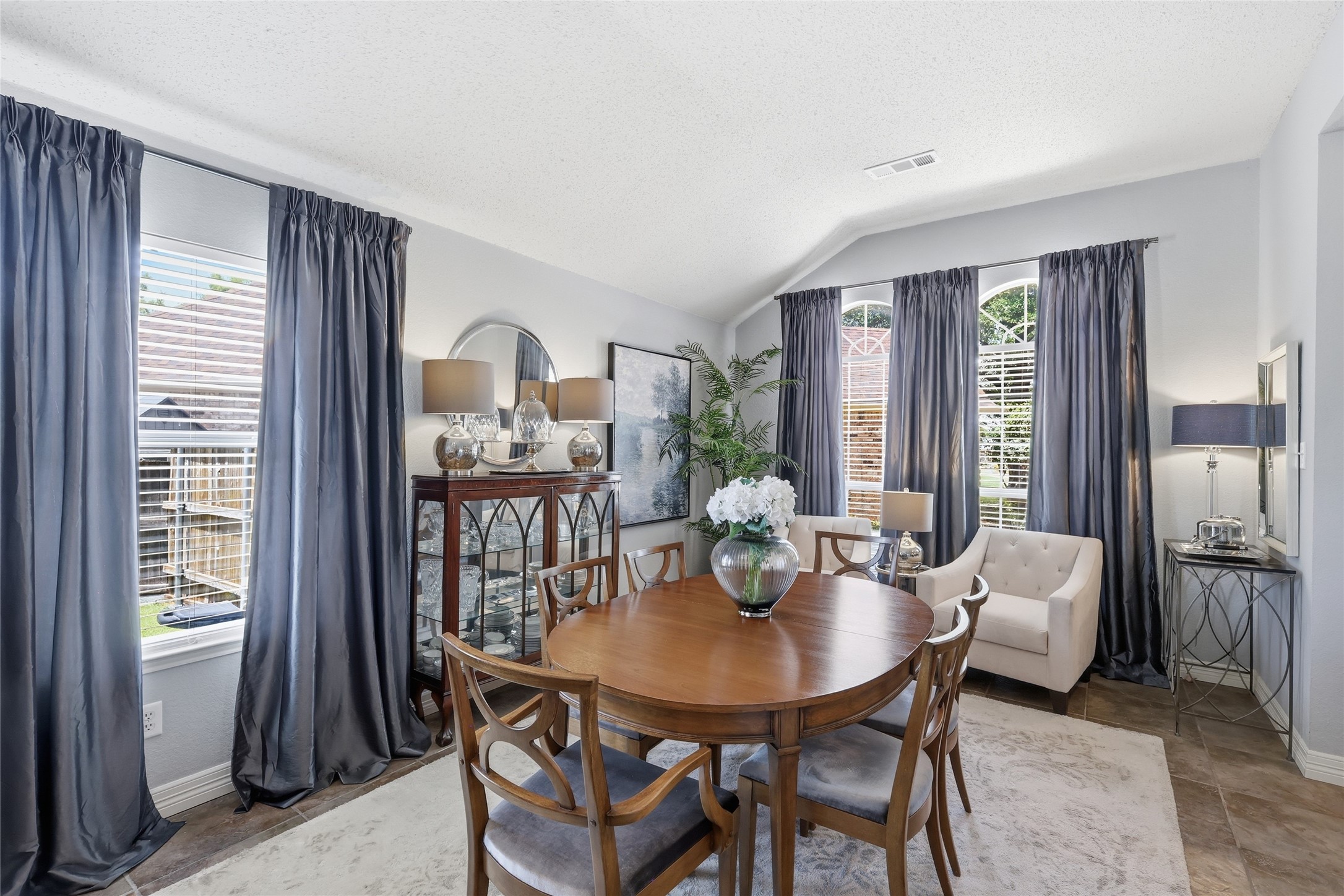 203 Applewood Court