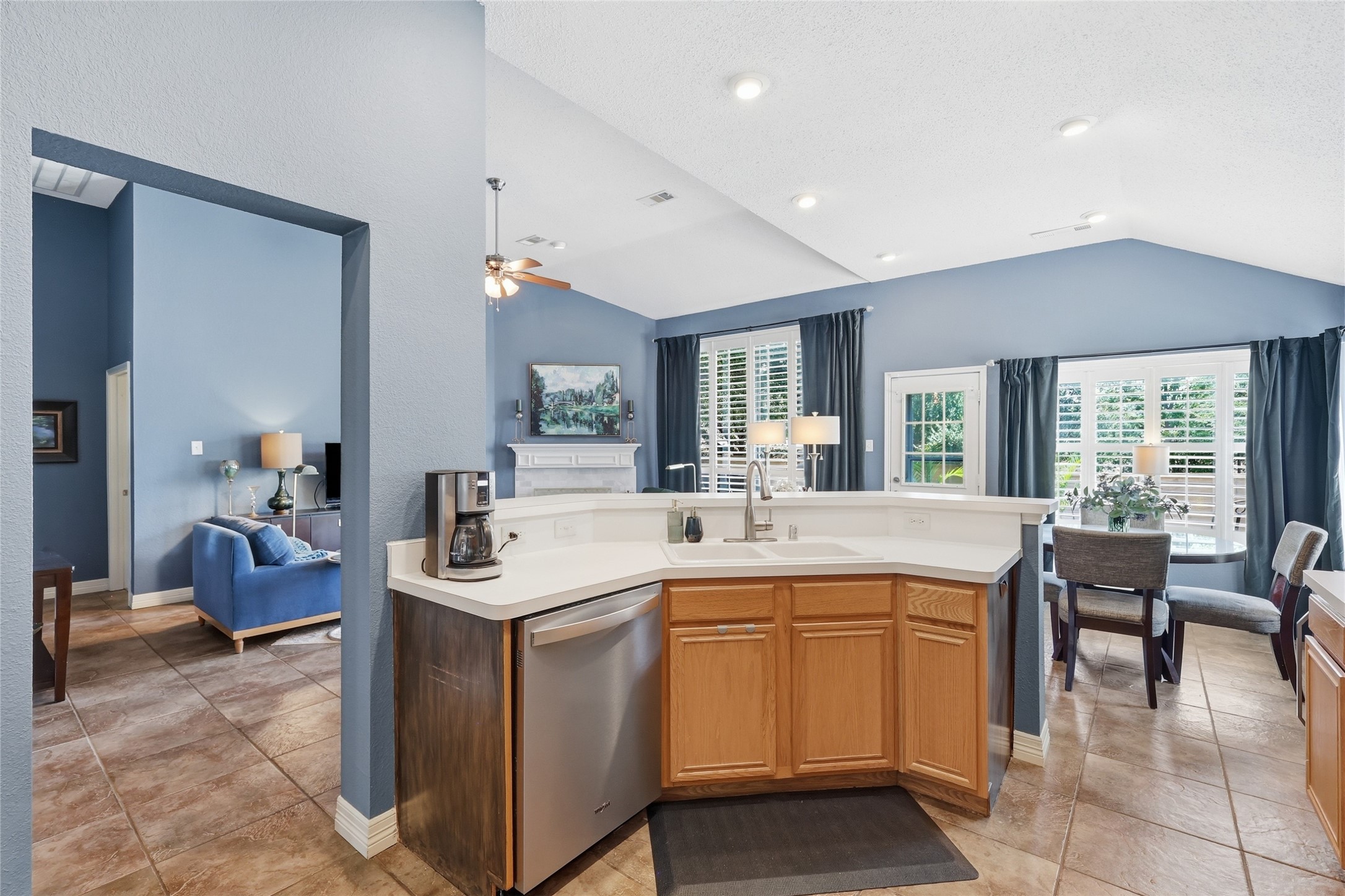 203 Applewood Court