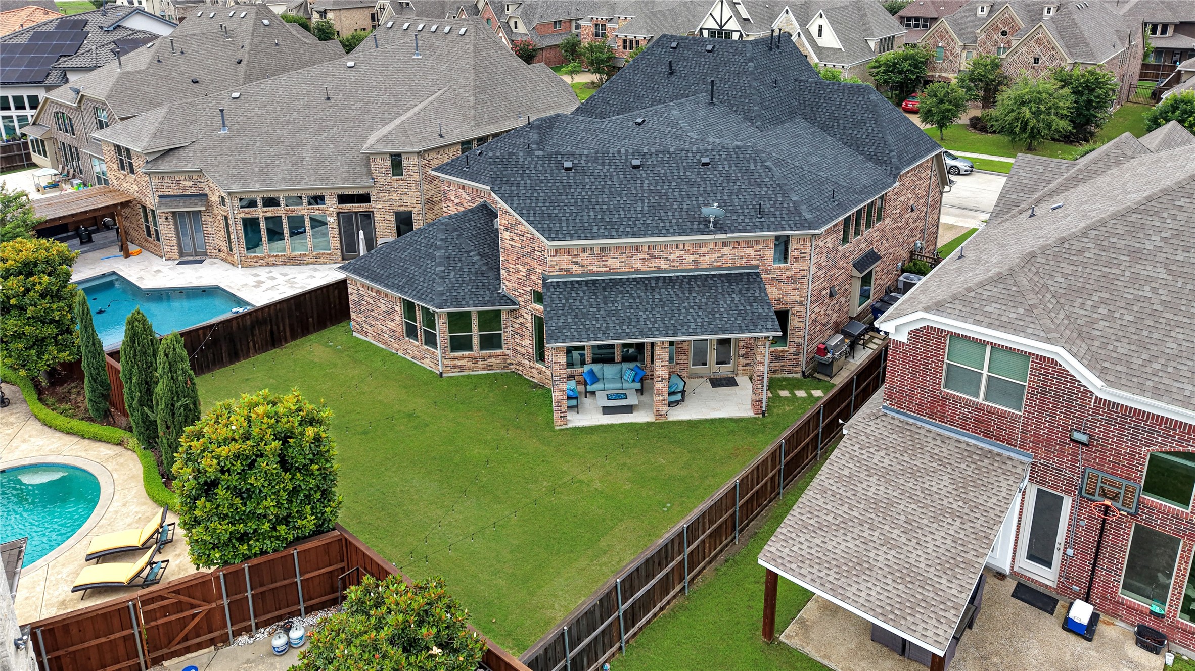 2098 Hidalgo Lane