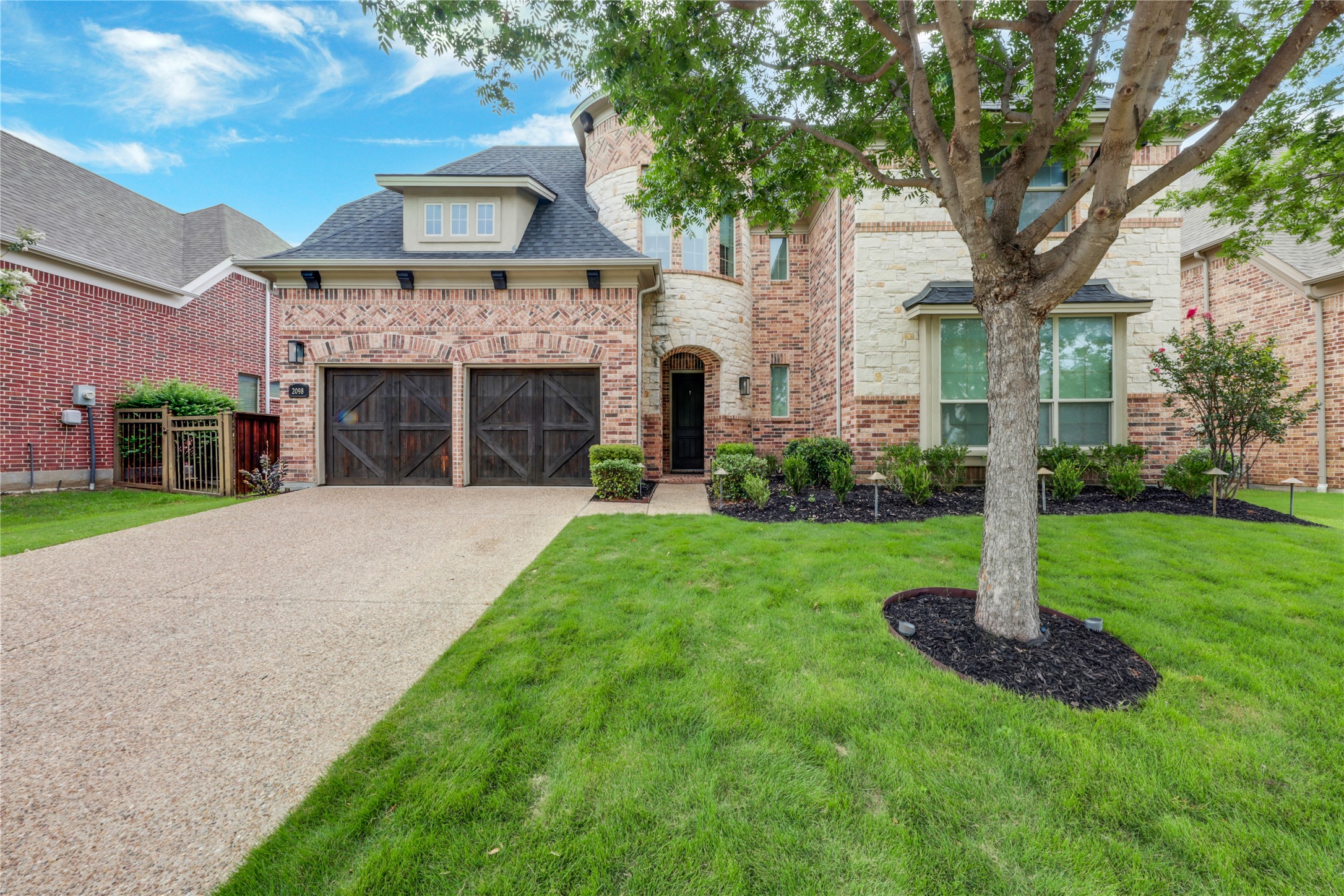 2098 Hidalgo Lane