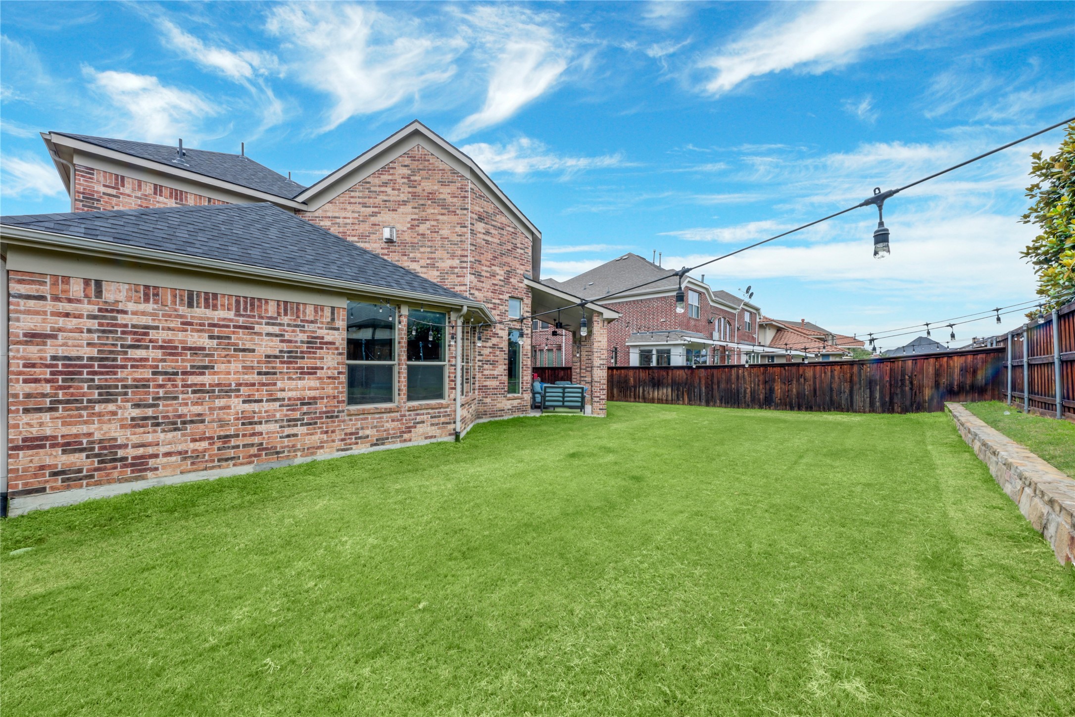 2098 Hidalgo Lane