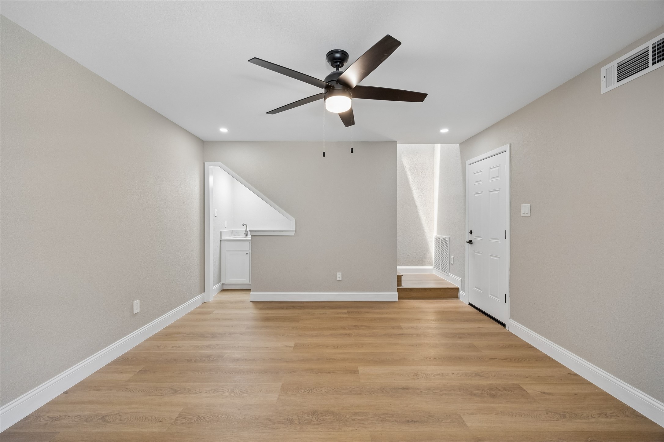 1717 Palo Alto Drive