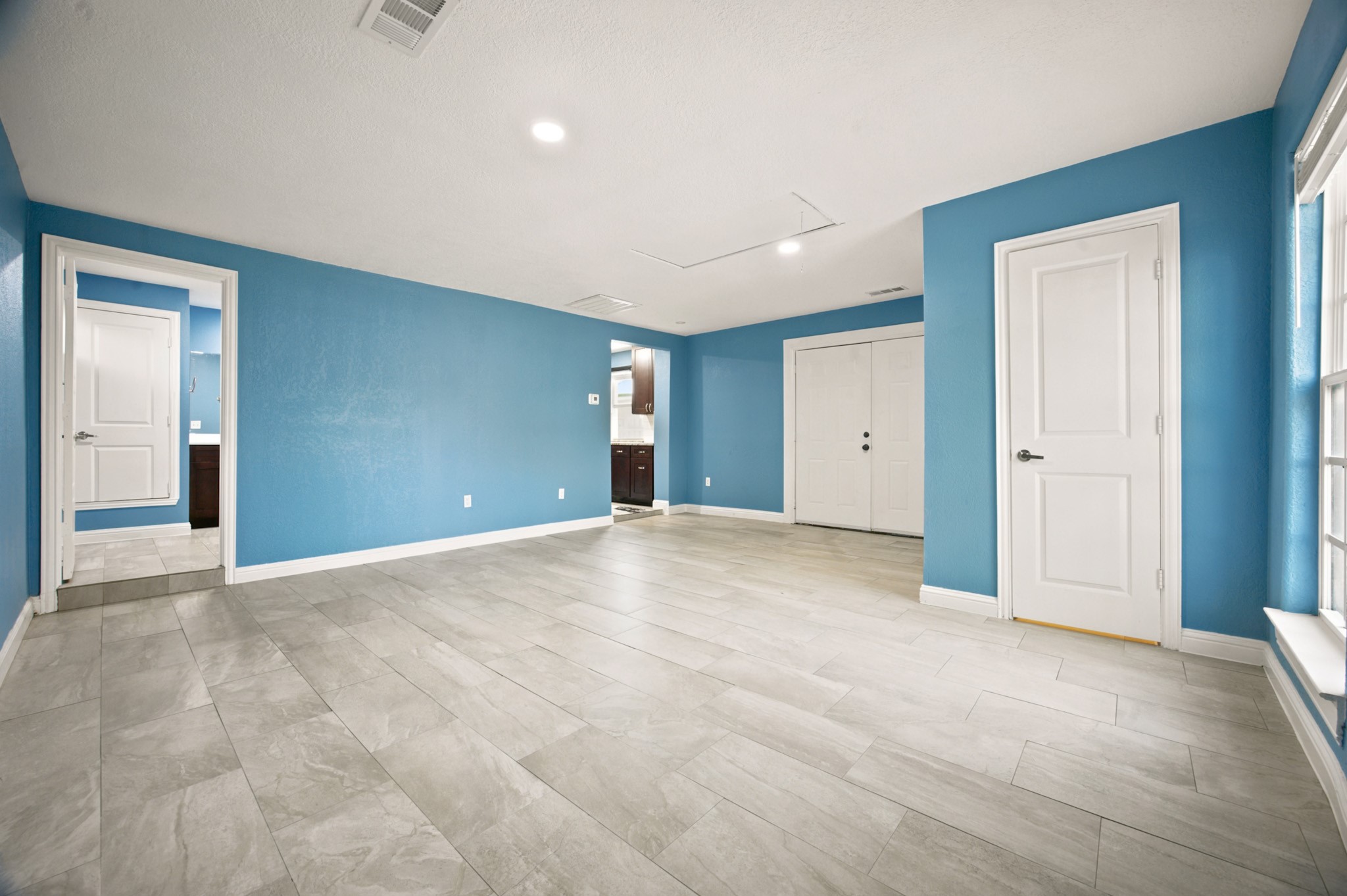 2016 Knollwood Lane