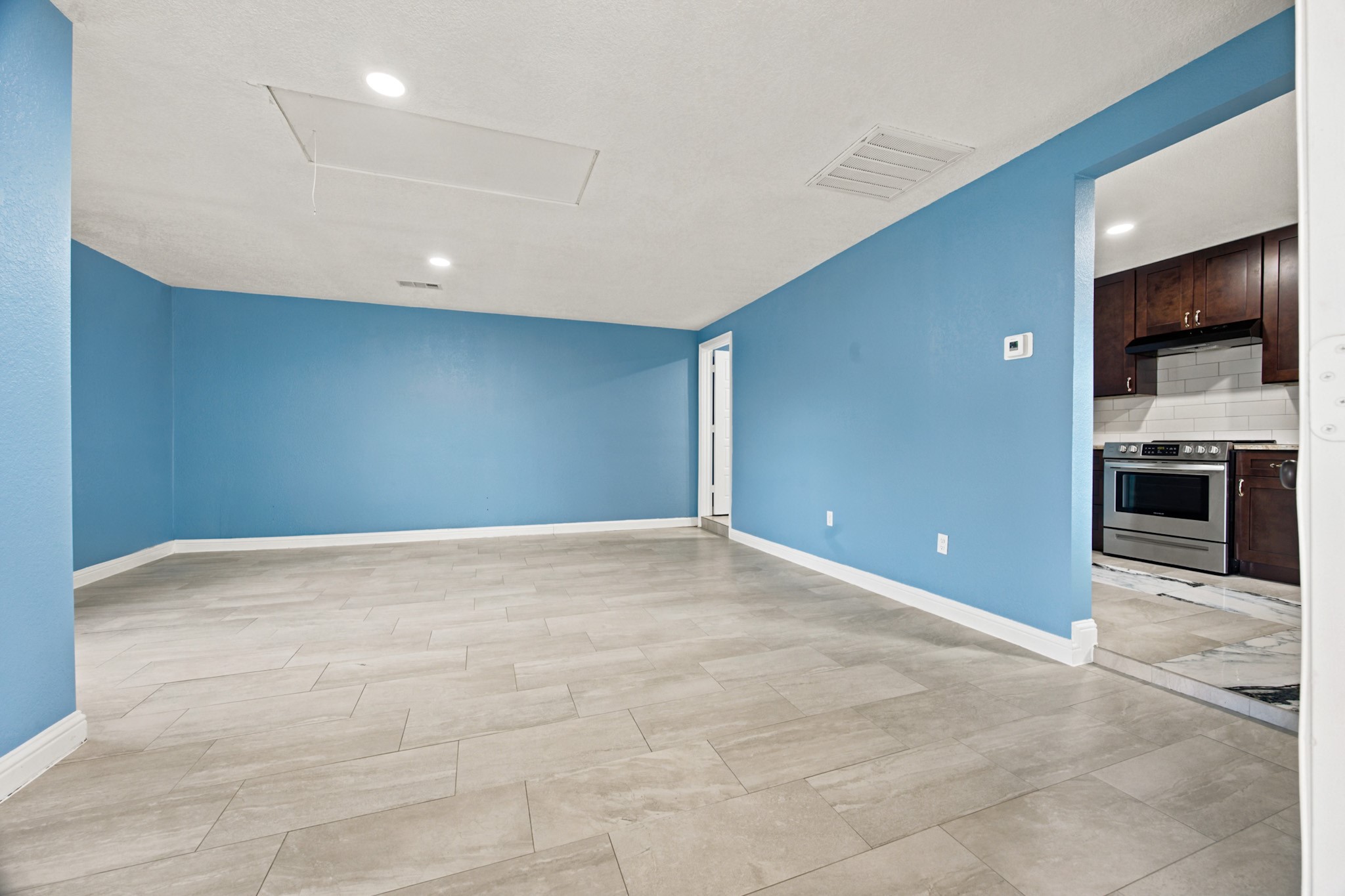 2016 Knollwood Lane