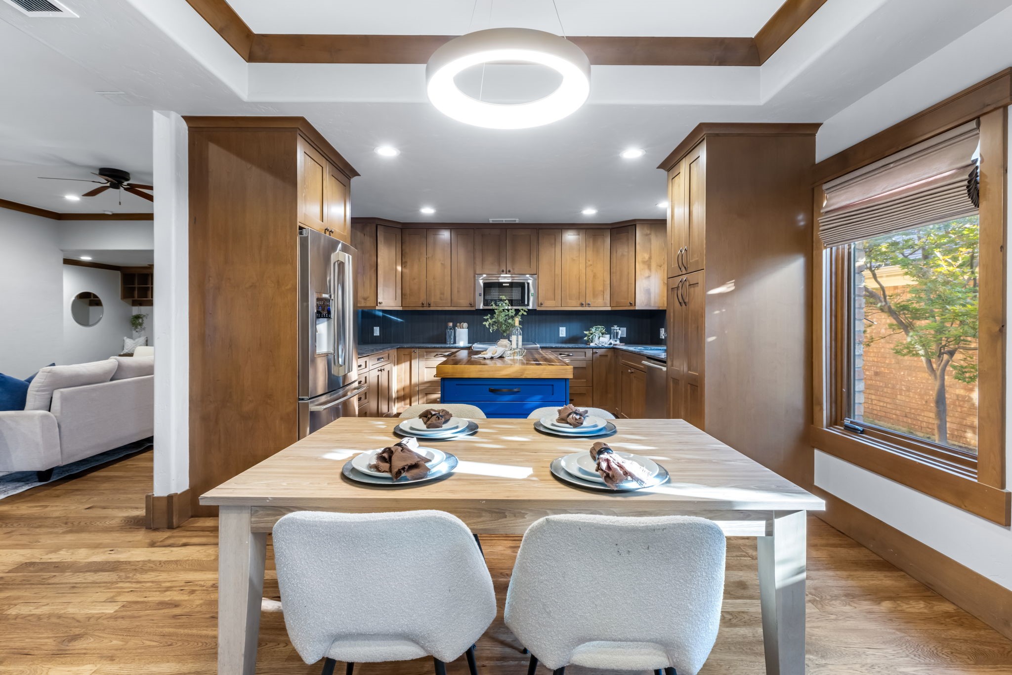 3913 Dome Drive