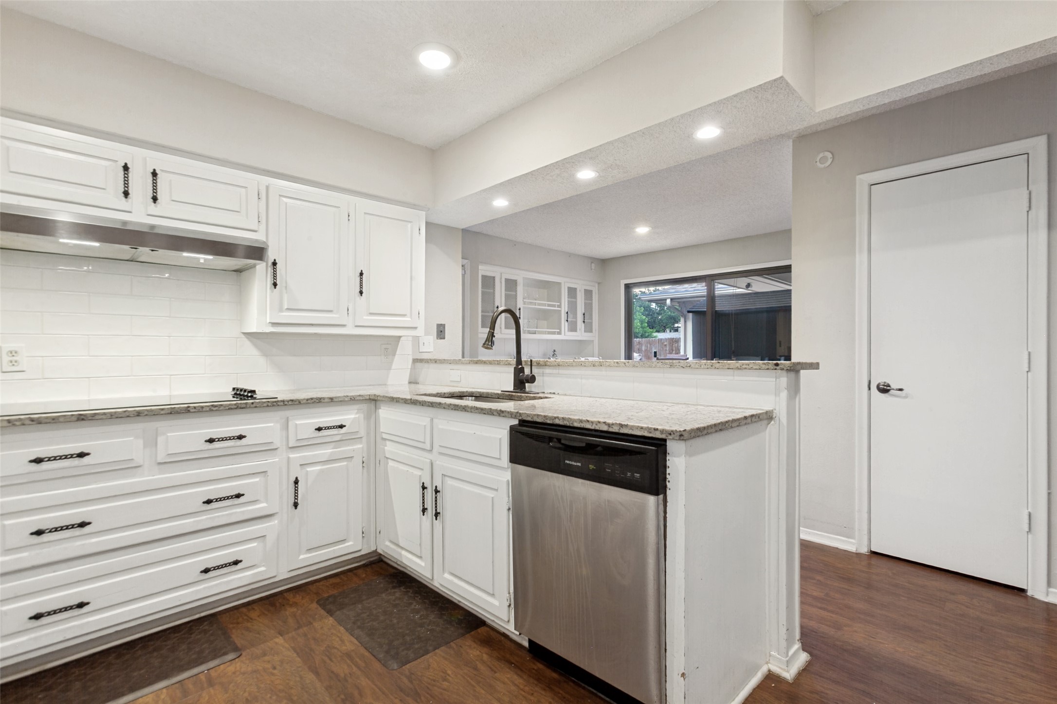 1203 Grinnell Drive