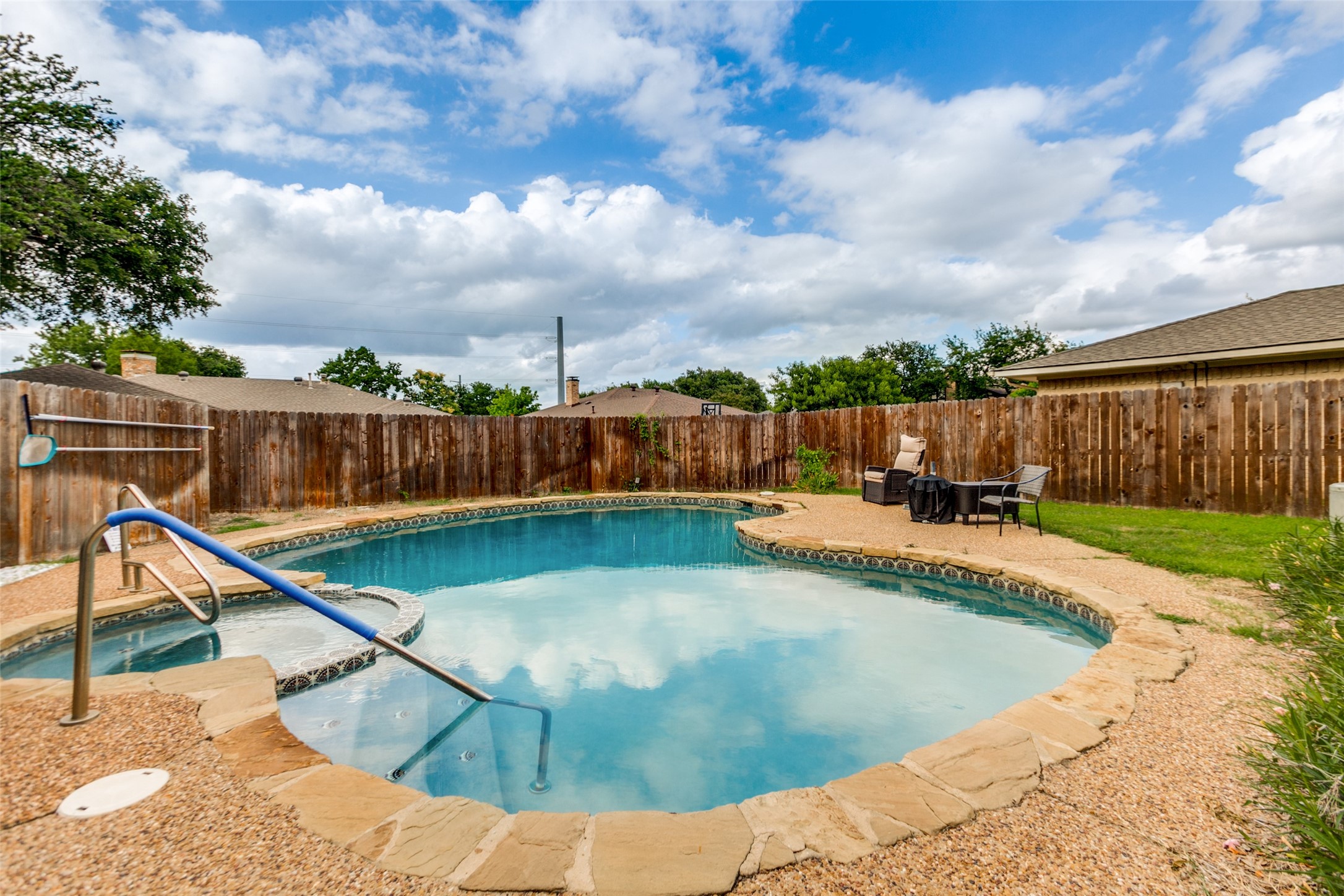 1203 Grinnell Drive
