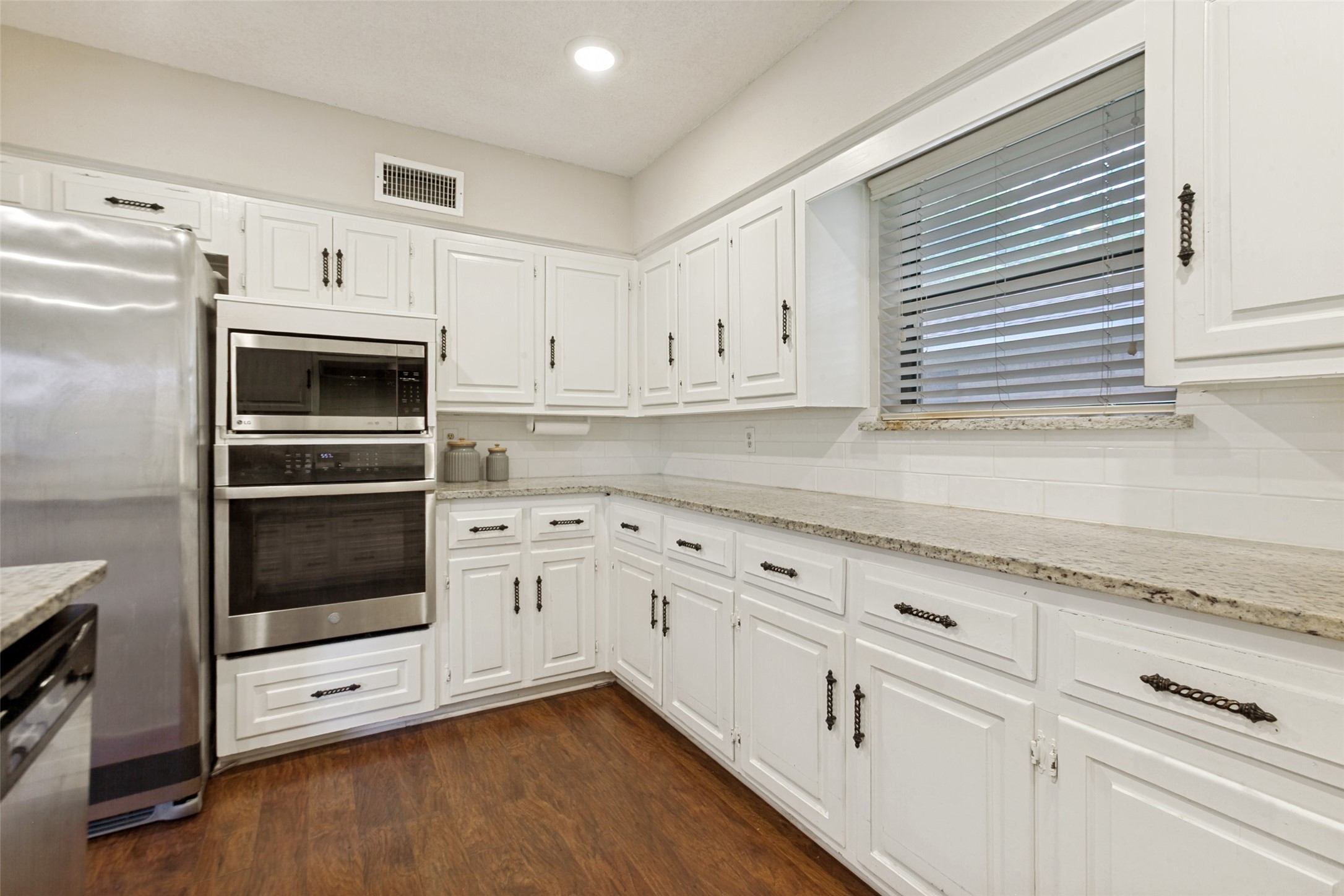 1203 Grinnell Drive