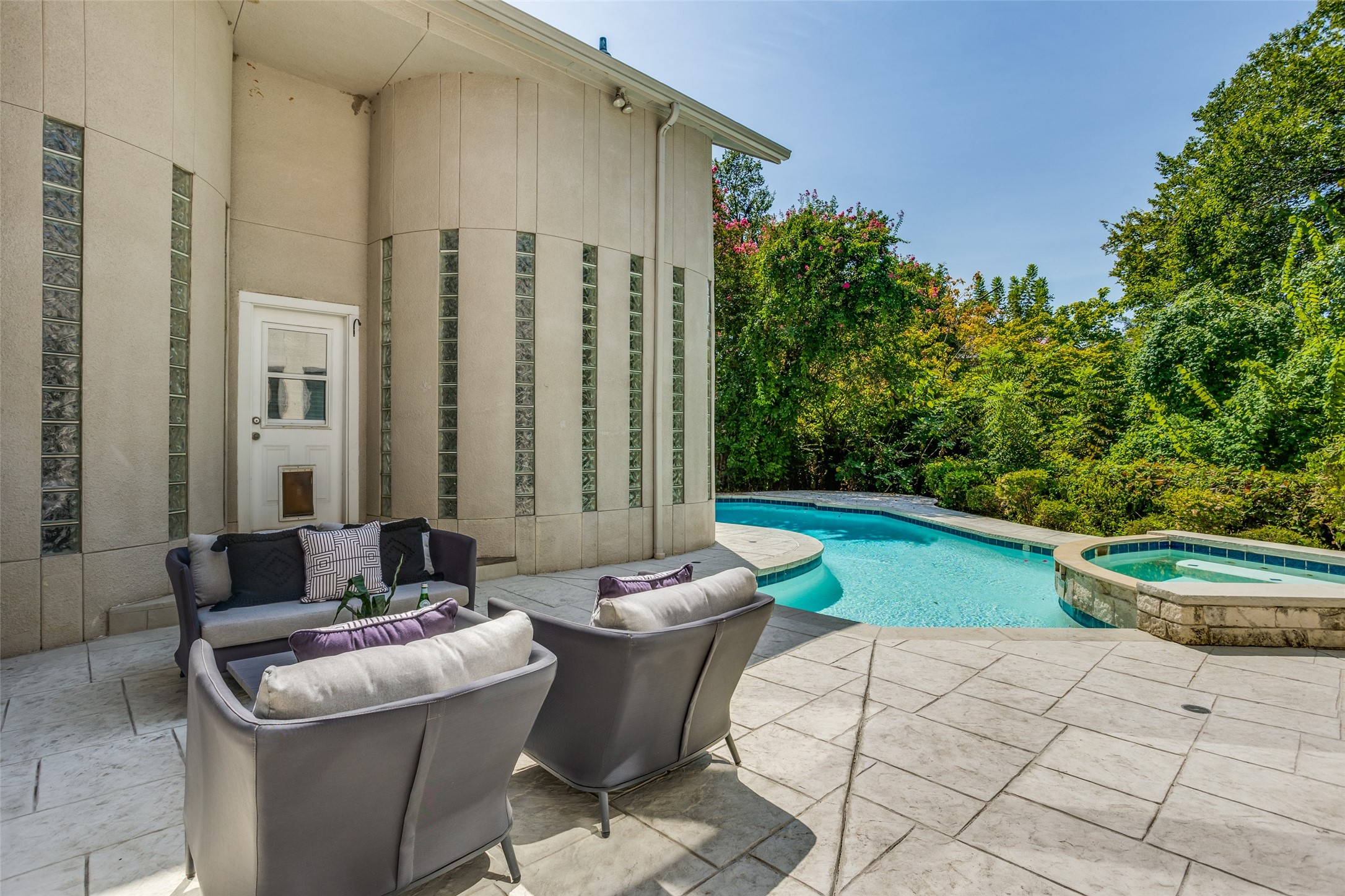 5720 Moss Creek Trail