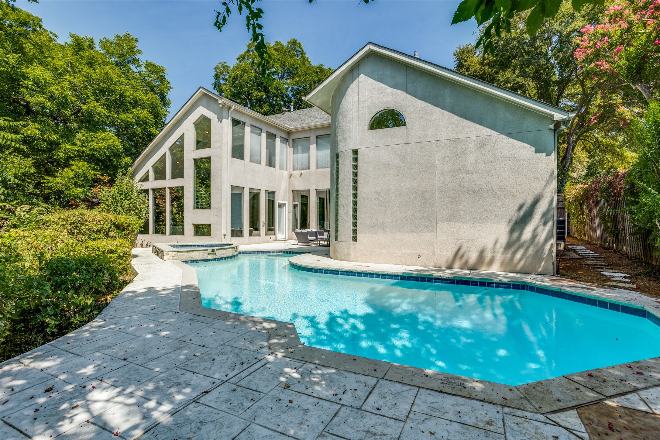 5720 Moss Creek Trail