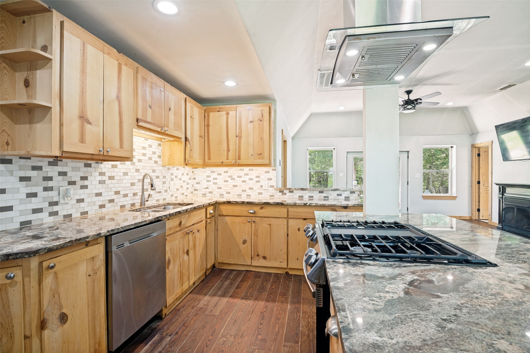 16051 County Road 341
