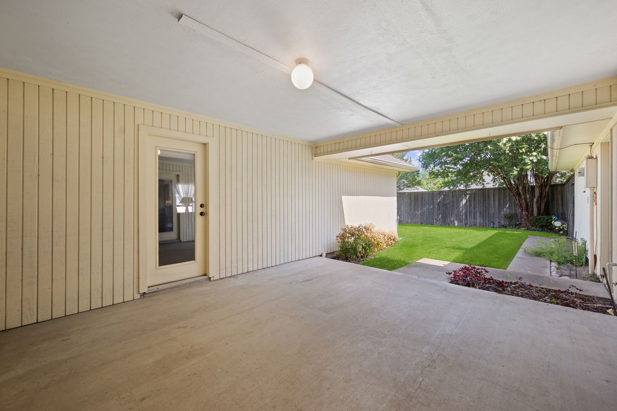 2311 Heatherwoods Way
