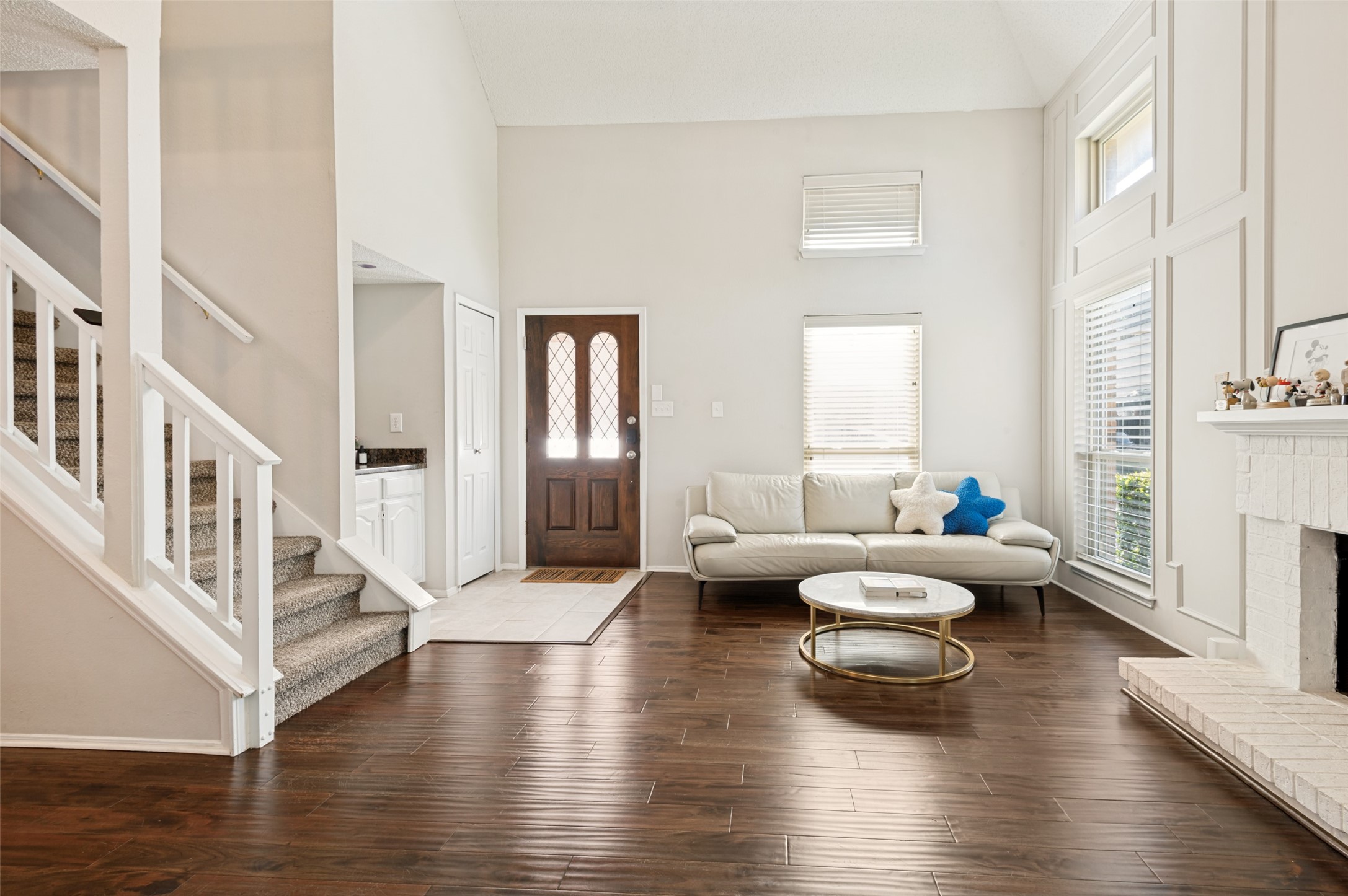 500 Saddle Rock Court