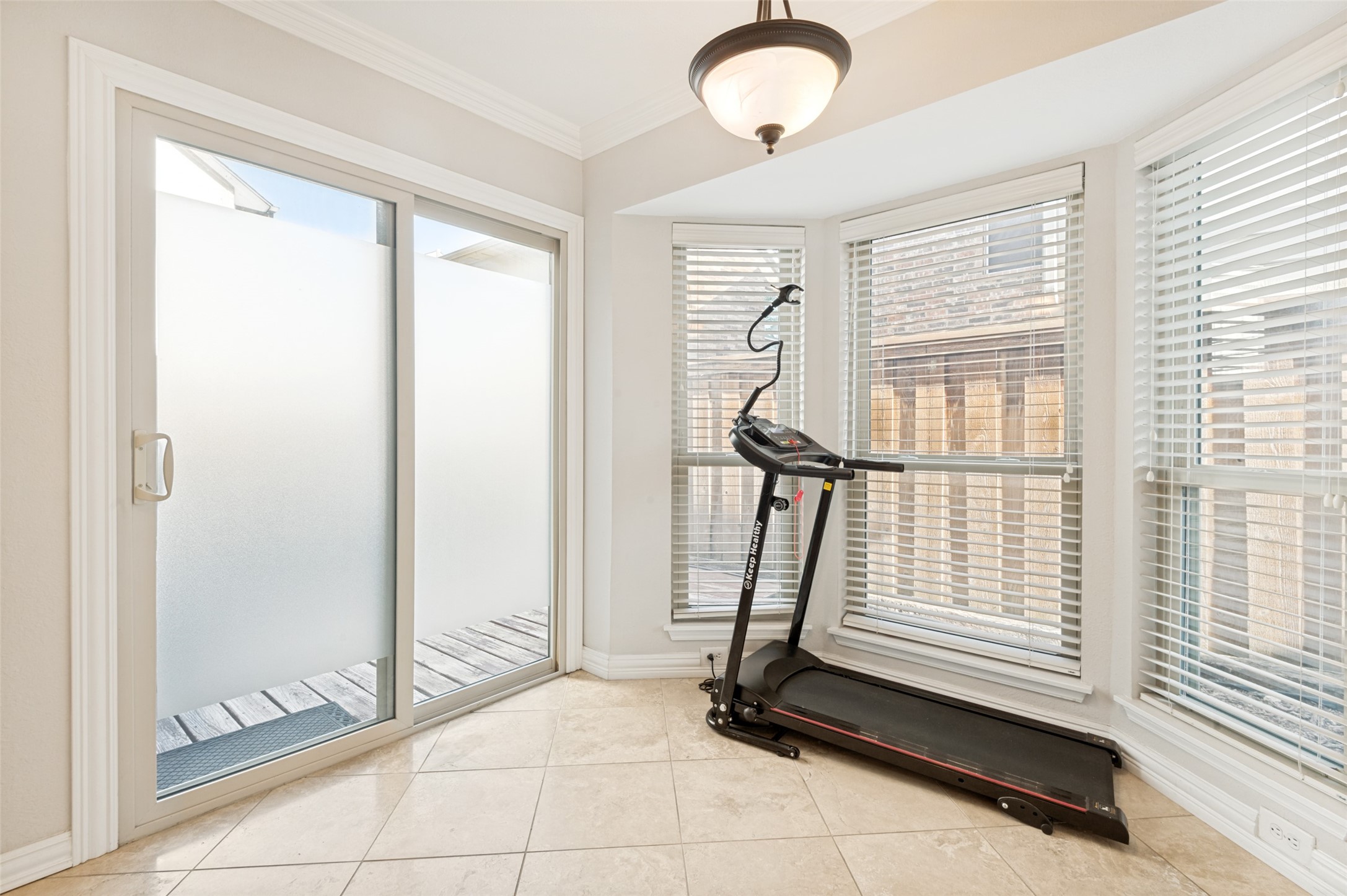 500 Saddle Rock Court