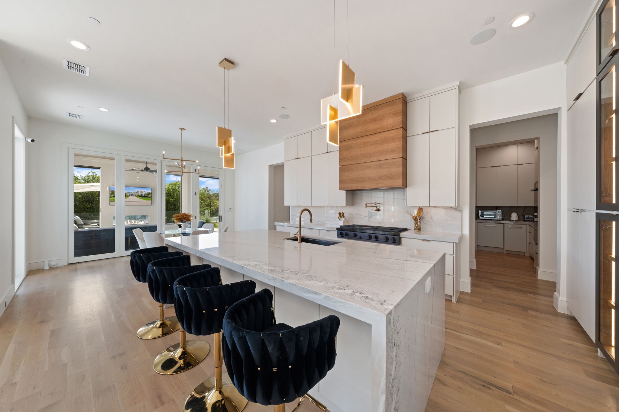 3347 Midwick Drive