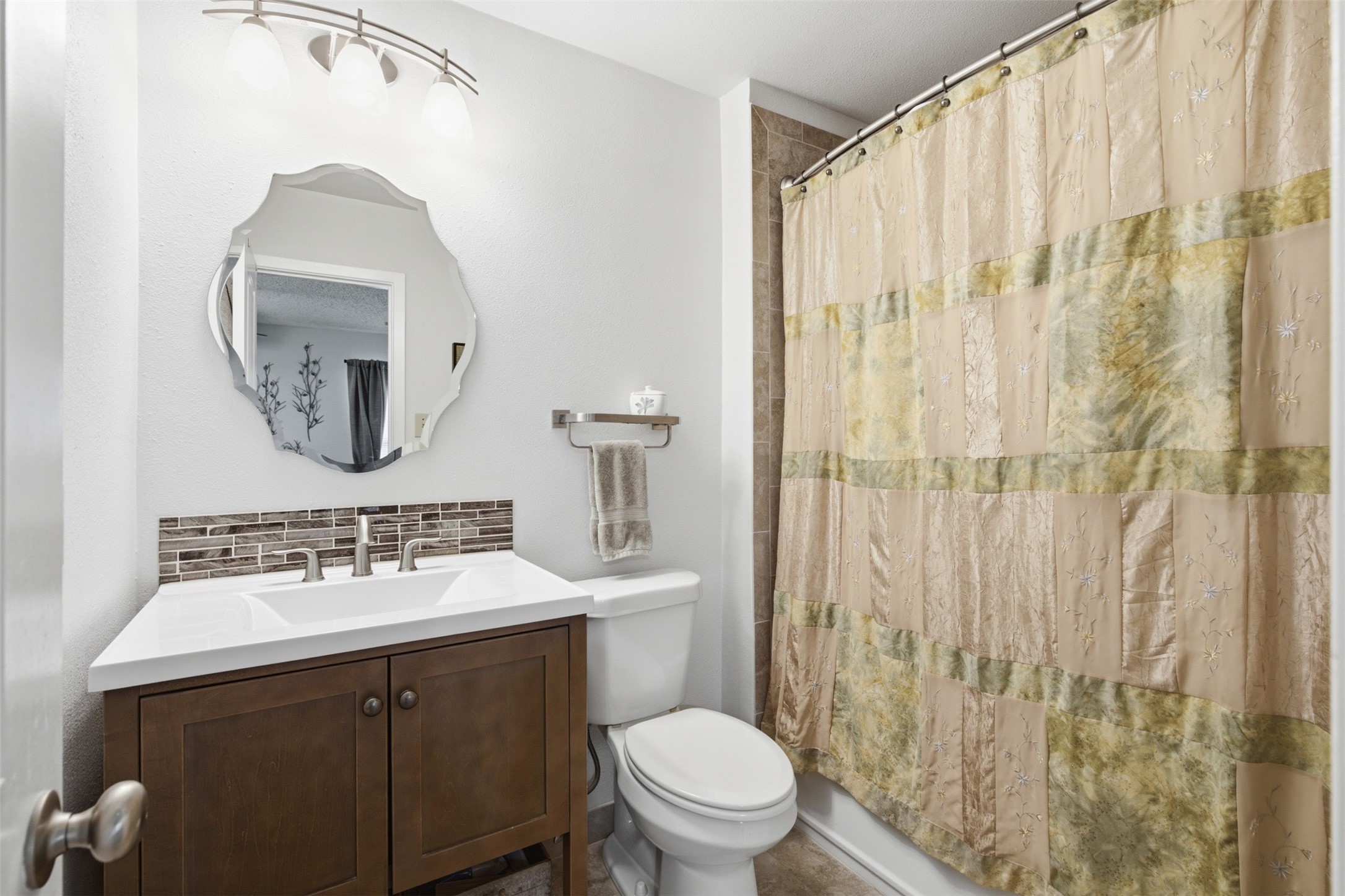 5521 Pike Place