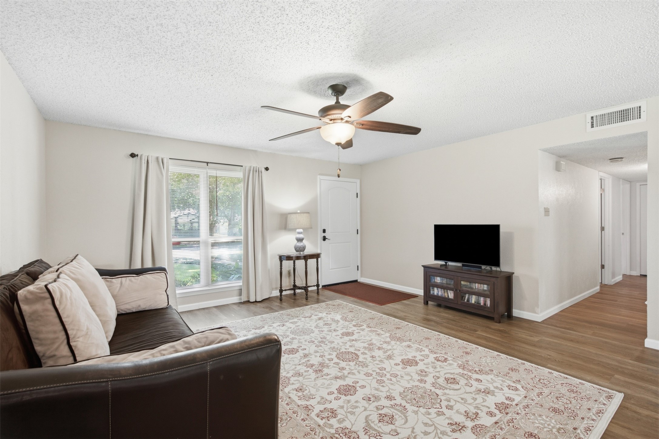 5521 Pike Place