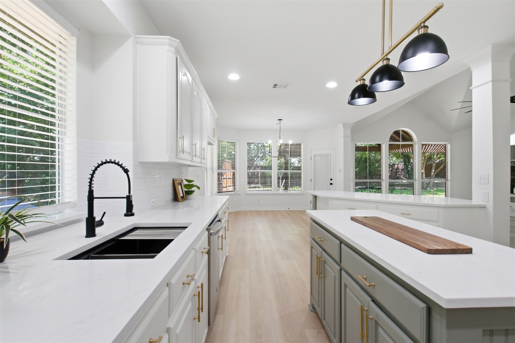 604 Creek View Drive