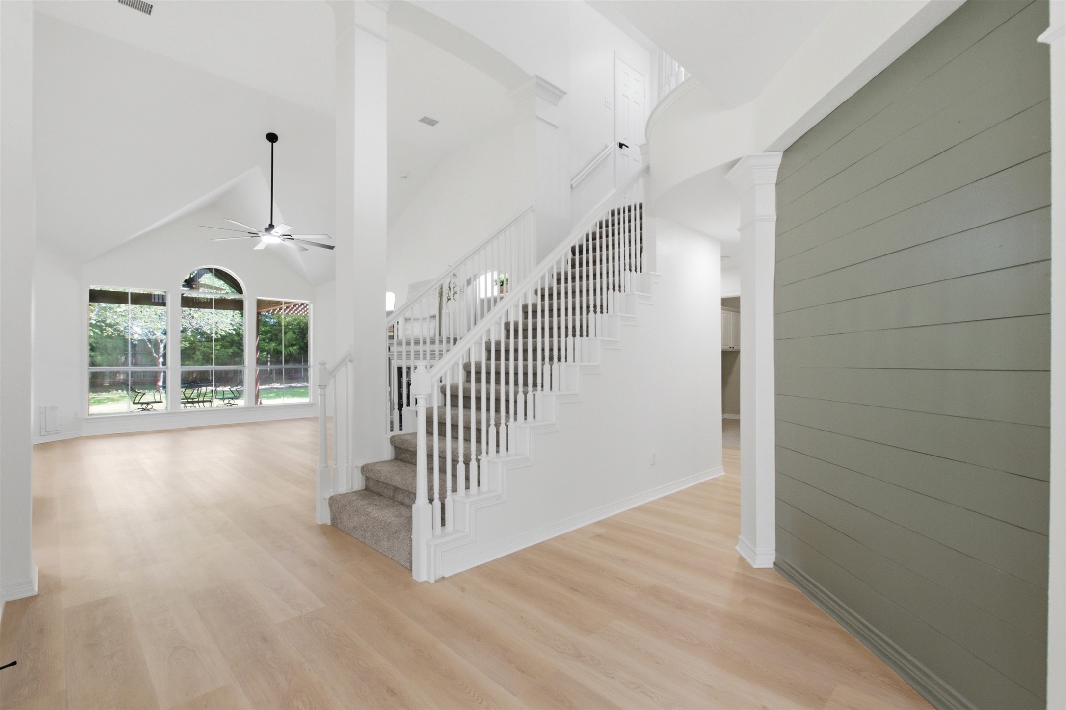 604 Creek View Drive