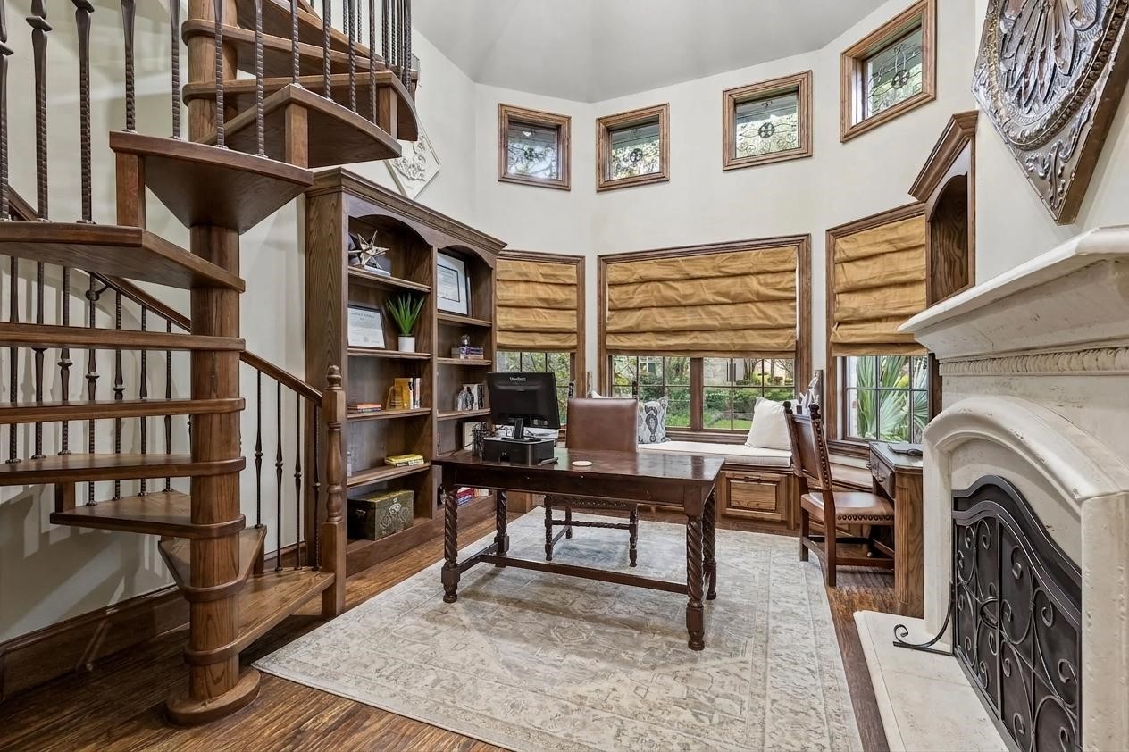 3505 Greystone Court