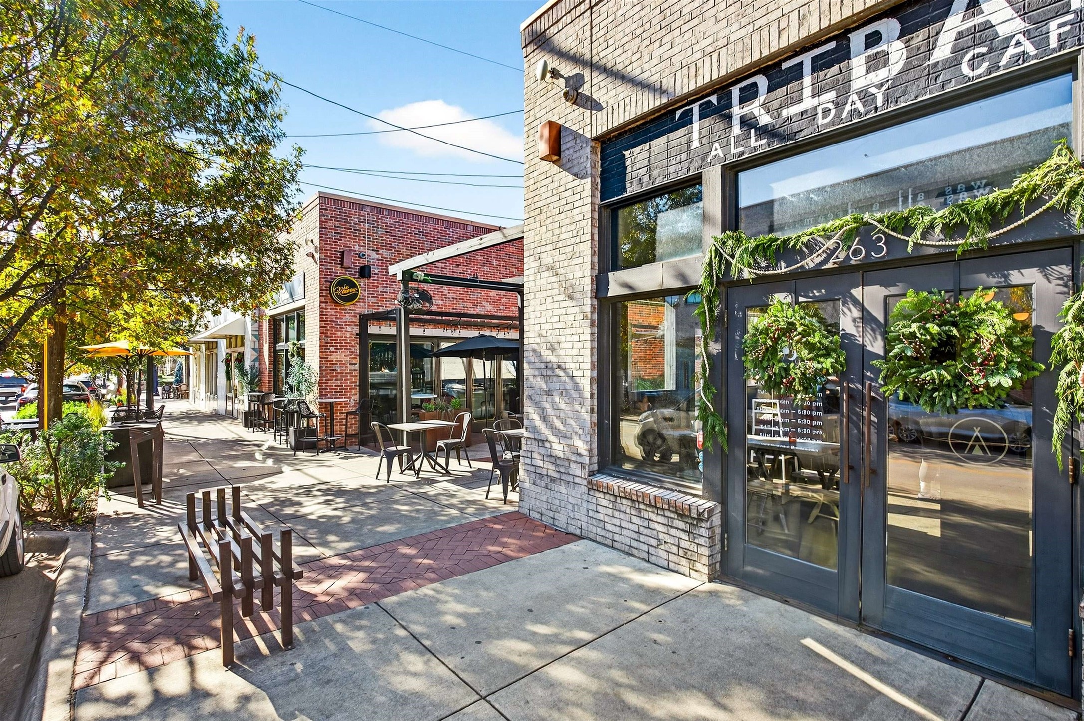 435 W 9th Street